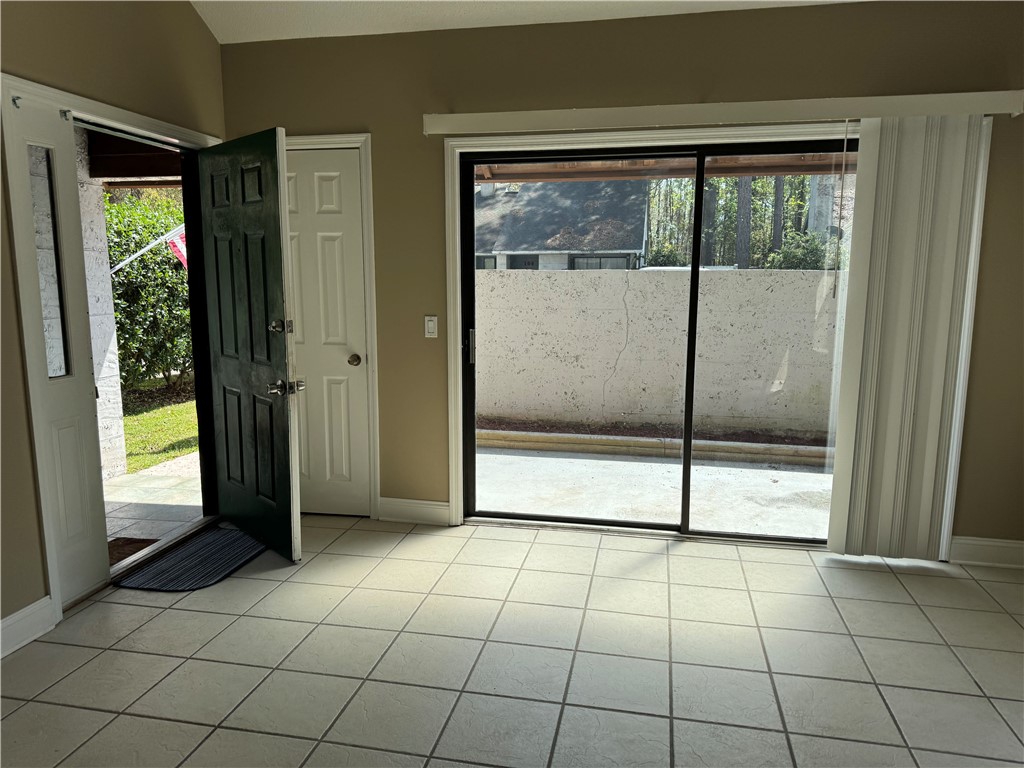 Brunswick, Georgia 31520, United States, 2 Bedrooms Bedrooms, ,2 BathroomsBathrooms,Residential,Active,91729