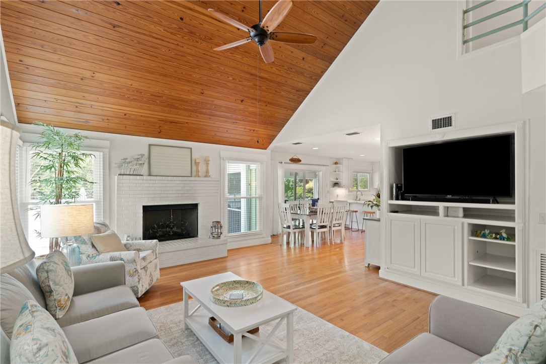 St Simons Island, Georgia 31522, United States, 4 Bedrooms Bedrooms, ,4 BathroomsBathrooms,Residential,Active,150626