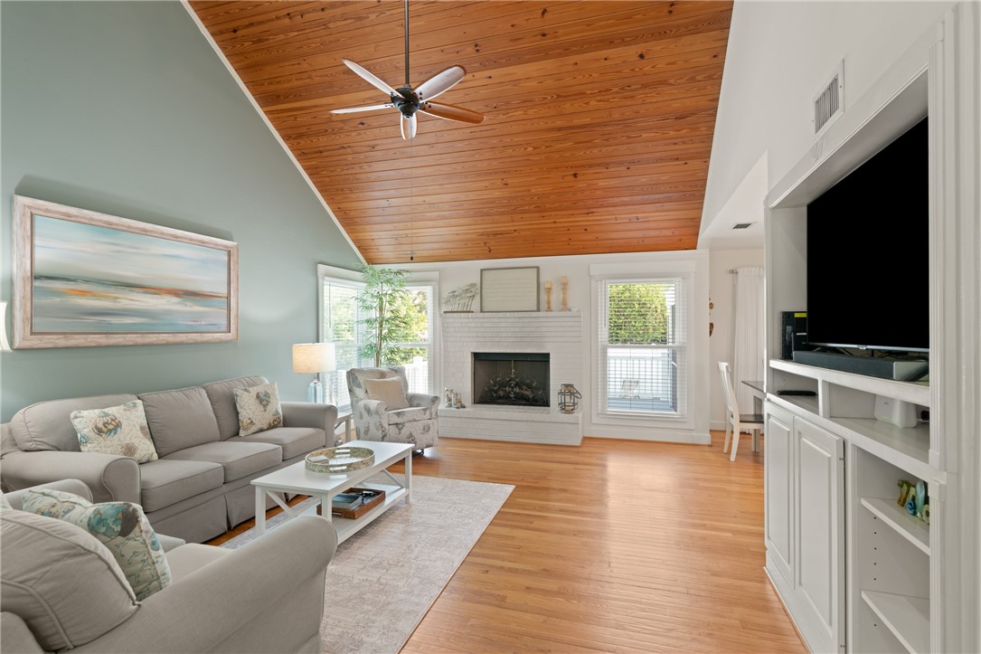 St Simons Island, Georgia 31522, United States, 4 Bedrooms Bedrooms, ,4 BathroomsBathrooms,Residential,Active,150626