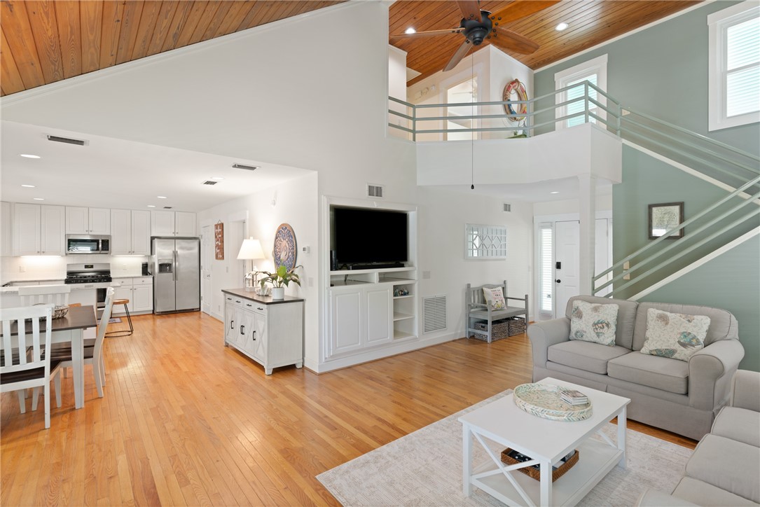 St Simons Island, Georgia 31522, United States, 4 Bedrooms Bedrooms, ,4 BathroomsBathrooms,Residential,Active,150626