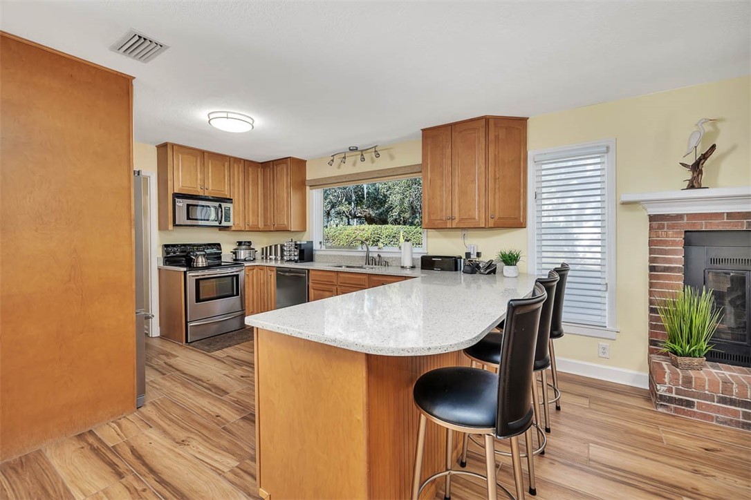 St Simons Island, Georgia 31522, United States, 4 Bedrooms Bedrooms, ,4 BathroomsBathrooms,Residential,Pending,17274