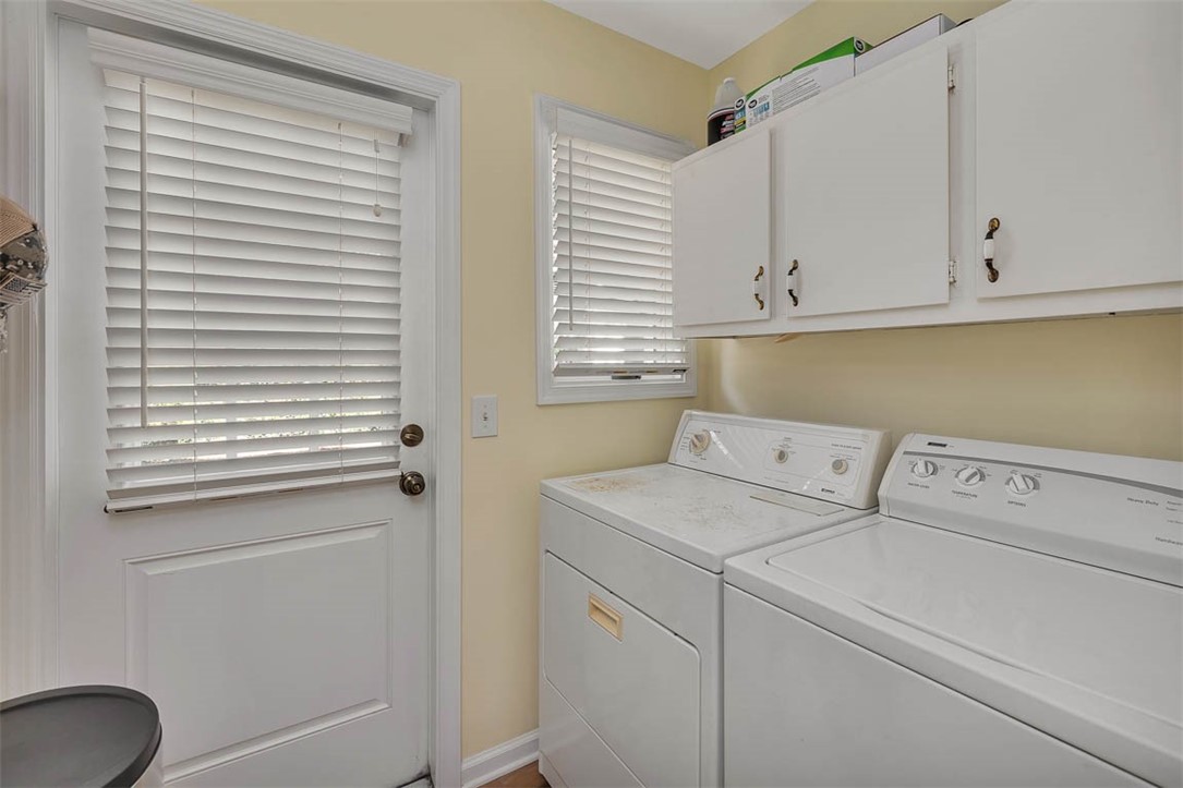 St Simons Island, Georgia 31522, United States, 4 Bedrooms Bedrooms, ,4 BathroomsBathrooms,Residential,Pending,17274