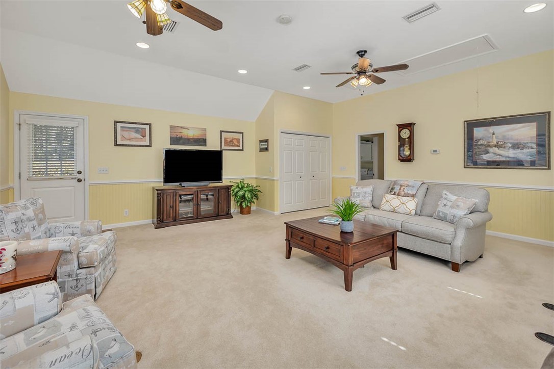 St Simons Island, Georgia 31522, United States, 4 Bedrooms Bedrooms, ,4 BathroomsBathrooms,Residential,Pending,17274