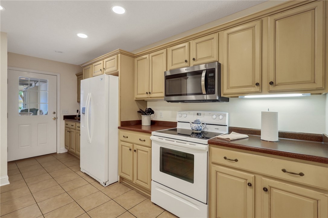 Brunswick, Georgia 31525, United States, 3 Bedrooms Bedrooms, ,3 BathroomsBathrooms,Residential,Active,87933