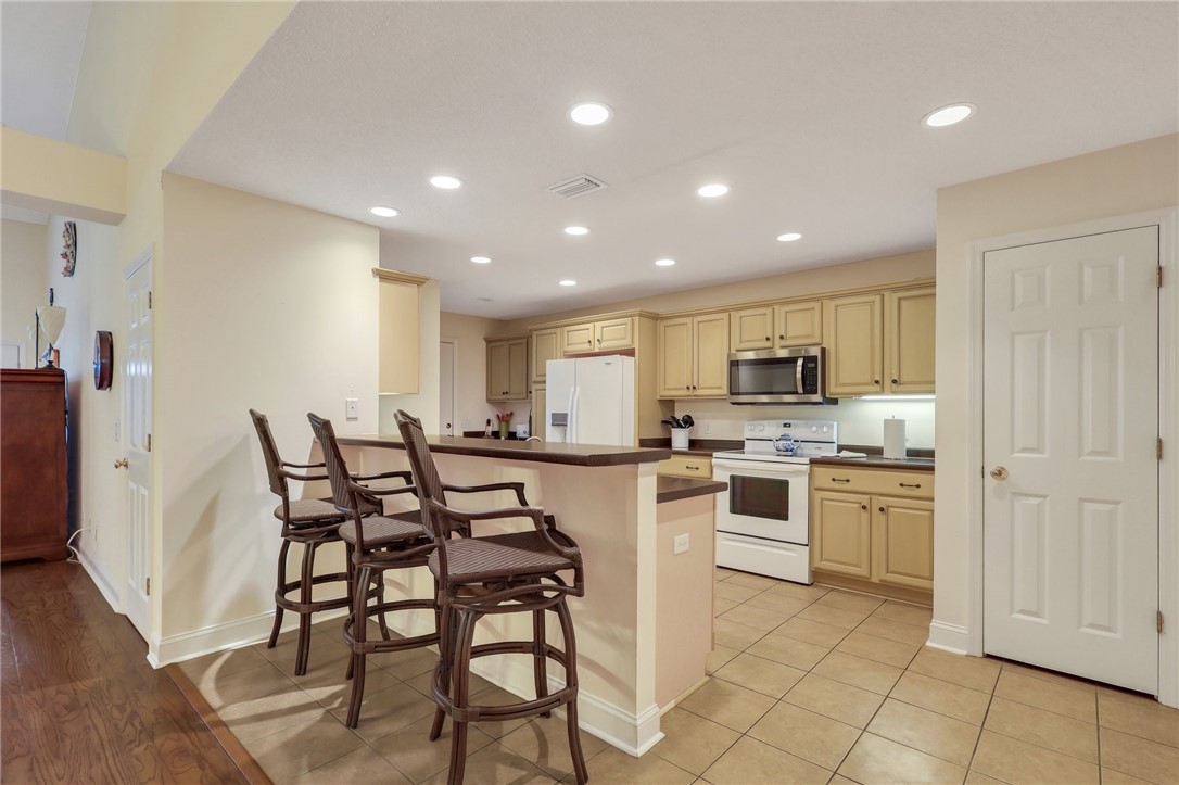 Brunswick, Georgia 31525, United States, 3 Bedrooms Bedrooms, ,3 BathroomsBathrooms,Residential,Active,87933