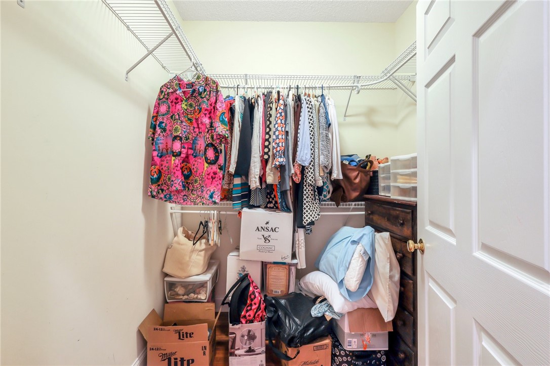 Brunswick, Georgia 31525, United States, 3 Bedrooms Bedrooms, ,3 BathroomsBathrooms,Residential,Active,87933