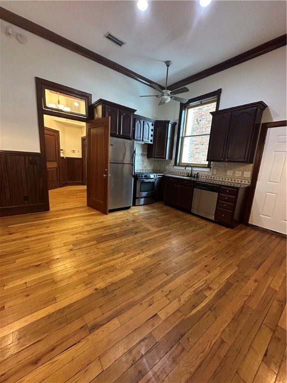 Brunswick, Georgia 31520, United States, 1 Bedroom Bedrooms, ,2 BathroomsBathrooms,Residential,Active,2222