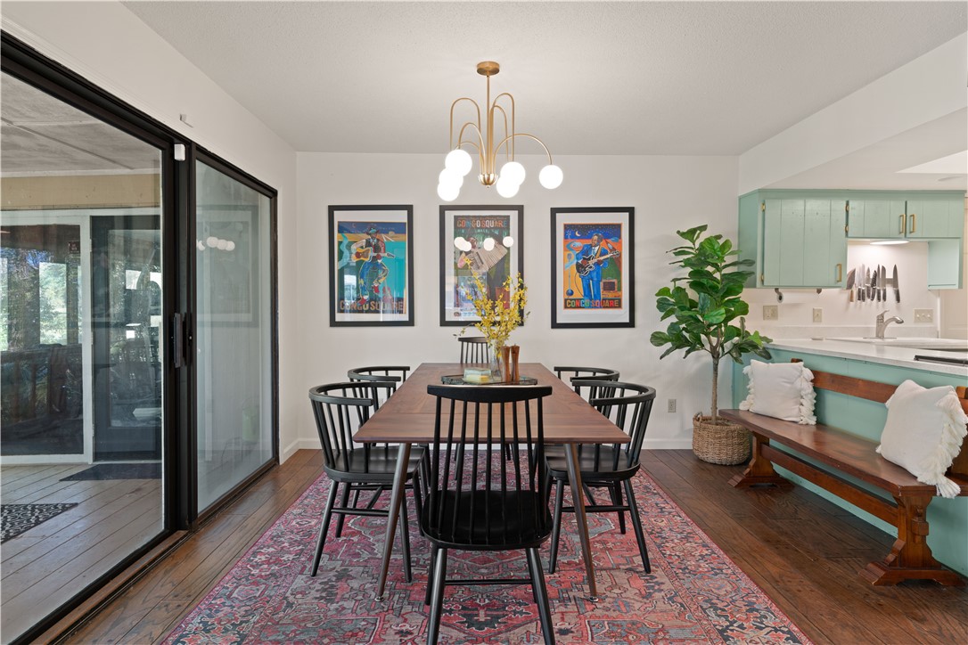 Jesup, Georgia 31545, United States, 3 Bedrooms Bedrooms, ,4 BathroomsBathrooms,Residential,Pending,36345