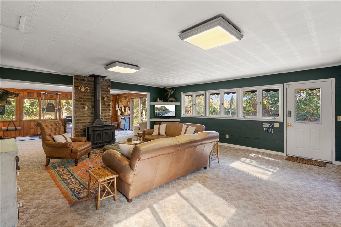 Jesup, Georgia 31545, United States, 3 Bedrooms Bedrooms, ,4 BathroomsBathrooms,Residential,Pending,36345