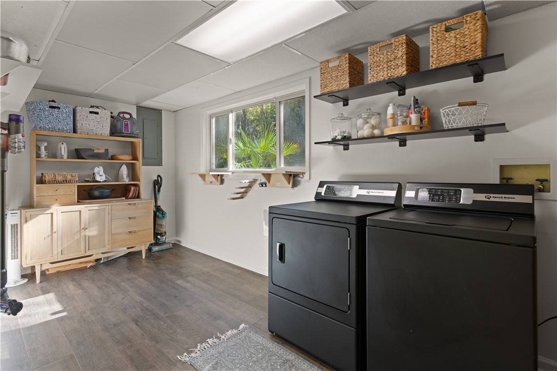 Jesup, Georgia 31545, United States, 3 Bedrooms Bedrooms, ,4 BathroomsBathrooms,Residential,Pending,36345