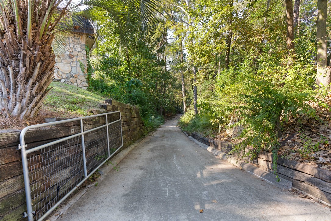 Jesup, Georgia 31545, United States, 3 Bedrooms Bedrooms, ,4 BathroomsBathrooms,Residential,Pending,36345