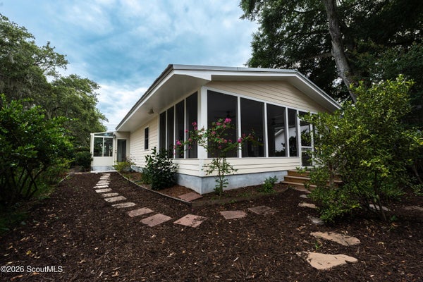 11932 OLD DEMERE RD, SAINT SIMONS ISLAND, GA 31522 - Image 11af048abda7dea2afaaee2ed4863362/1742179630