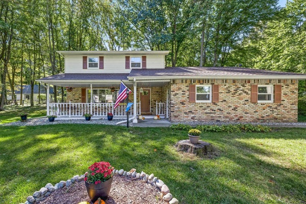12235 PALATIAL DR, FREELAND, MI 48623 - Image a28ea401a6da2faa0863396eb8272b92/1082157748