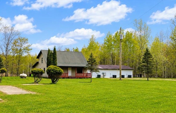 3175 COOLIDGE RD, BEAVERTON, MI 48612 - Image b8a7d7607f97bf1ccc1a0891f3fbfcdd/3884377270