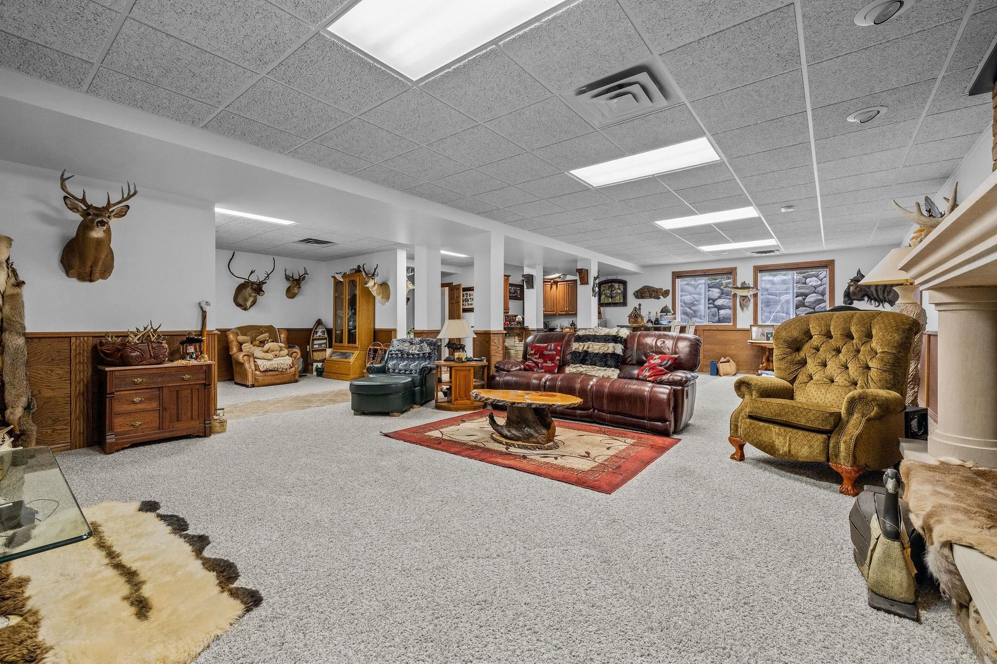 Essexville, Michigan, 48732, United States, 4 Bedrooms Bedrooms, ,6 BathroomsBathrooms,Residential,Active,2035058