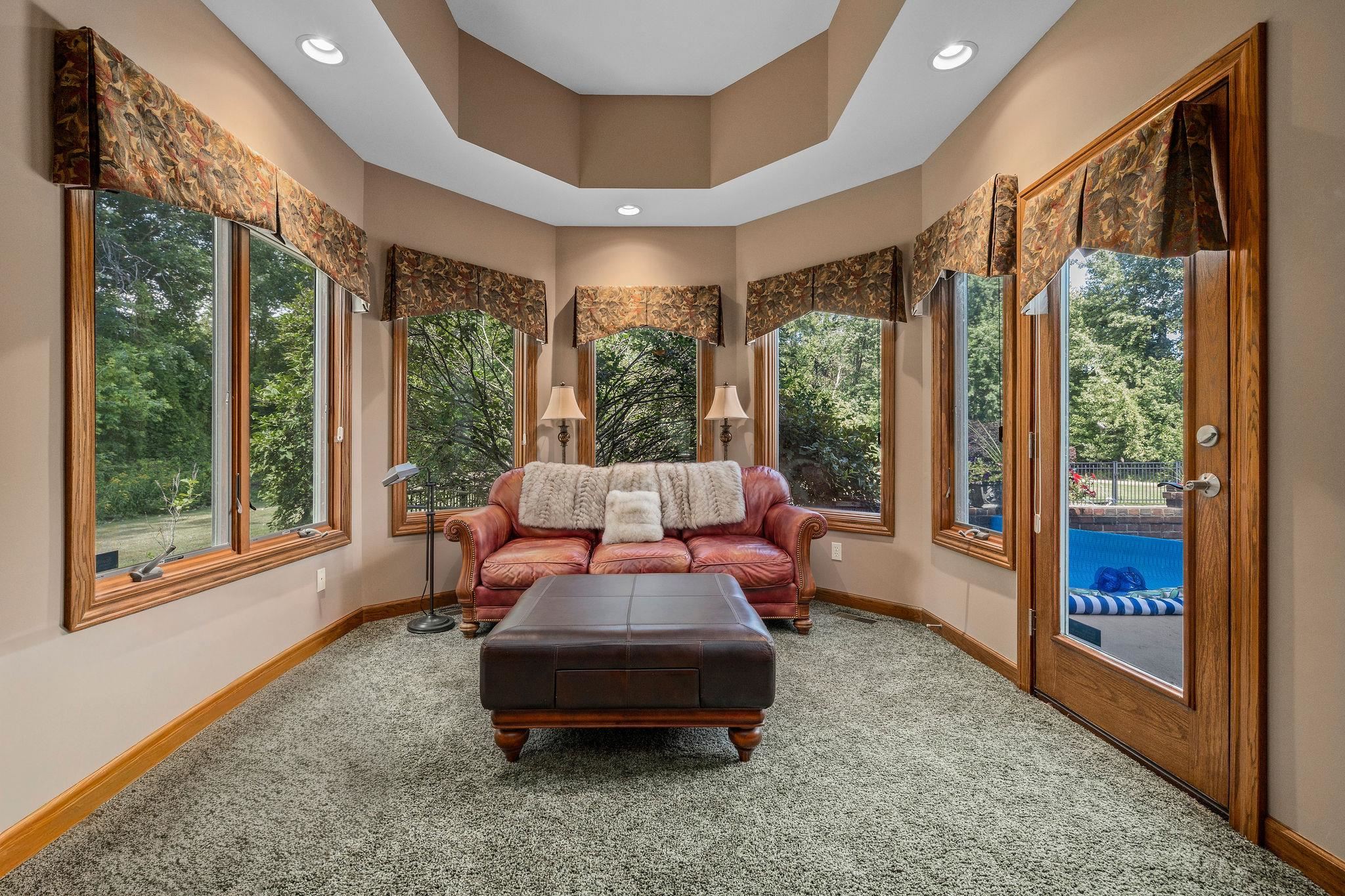 Essexville, Michigan, 48732, United States, 4 Bedrooms Bedrooms, ,6 BathroomsBathrooms,Residential,Active,2035058