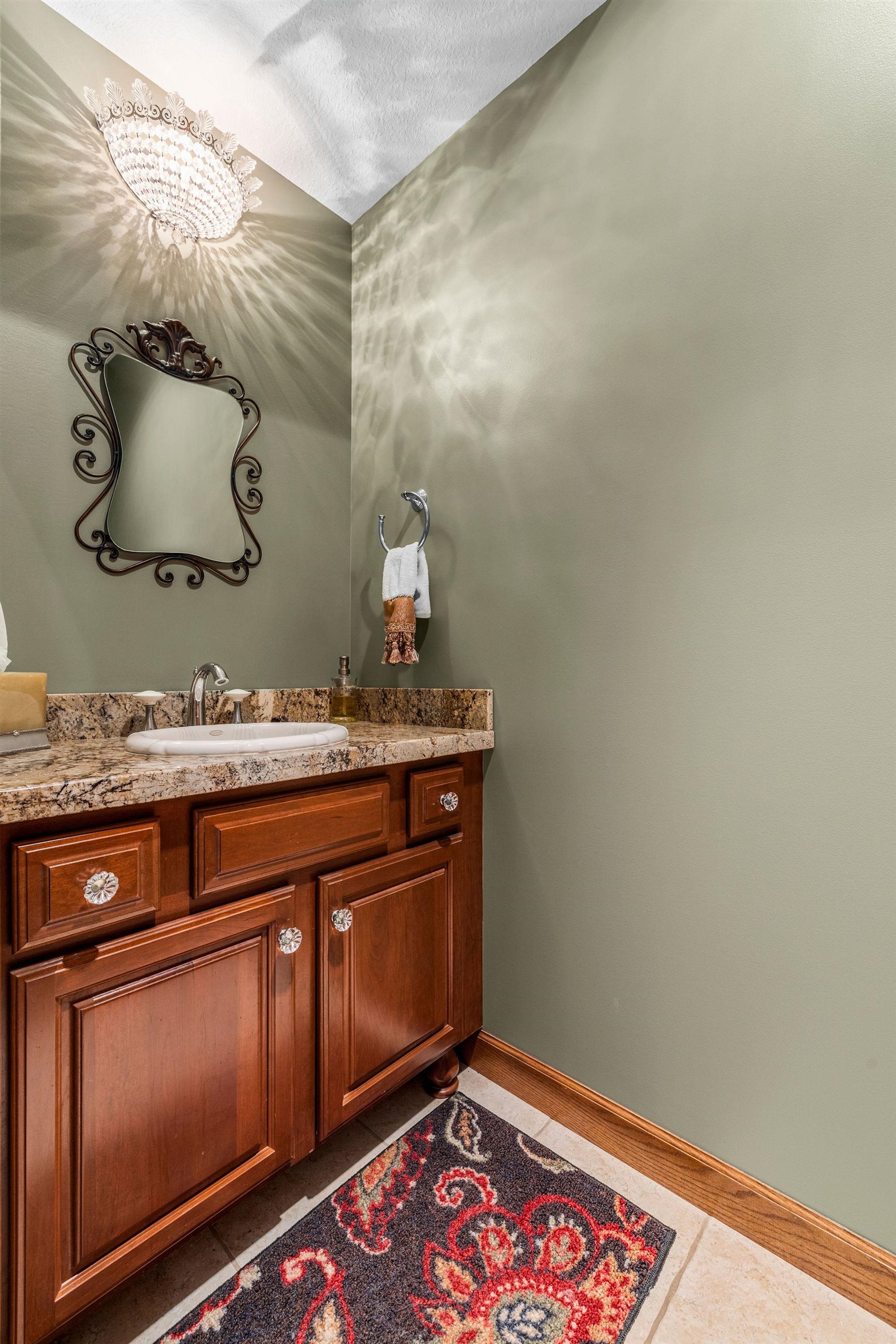 Essexville, Michigan, 48732, United States, 4 Bedrooms Bedrooms, ,6 BathroomsBathrooms,Residential,Active,2035058