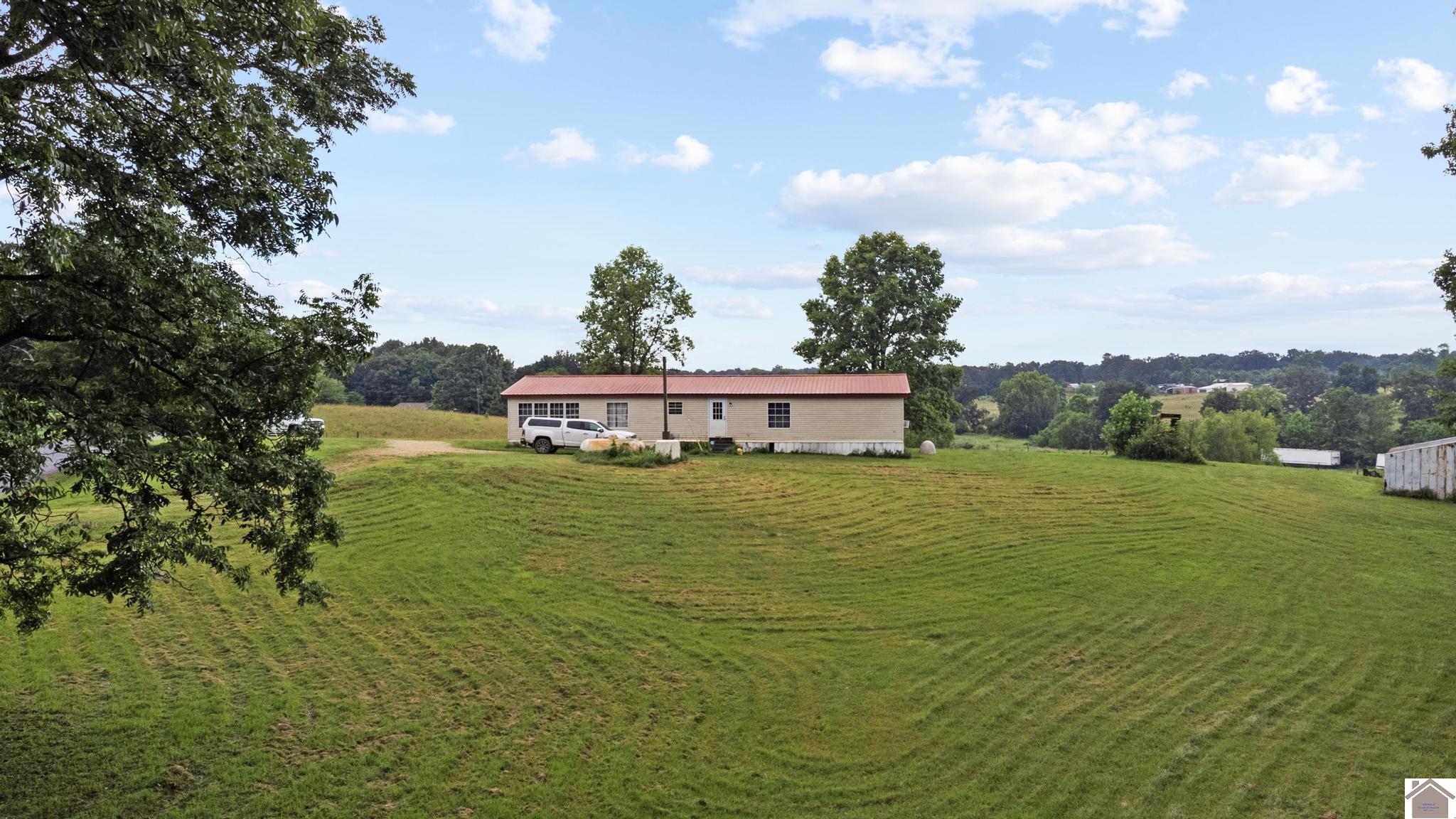 520 Seay Graveyard Rd
