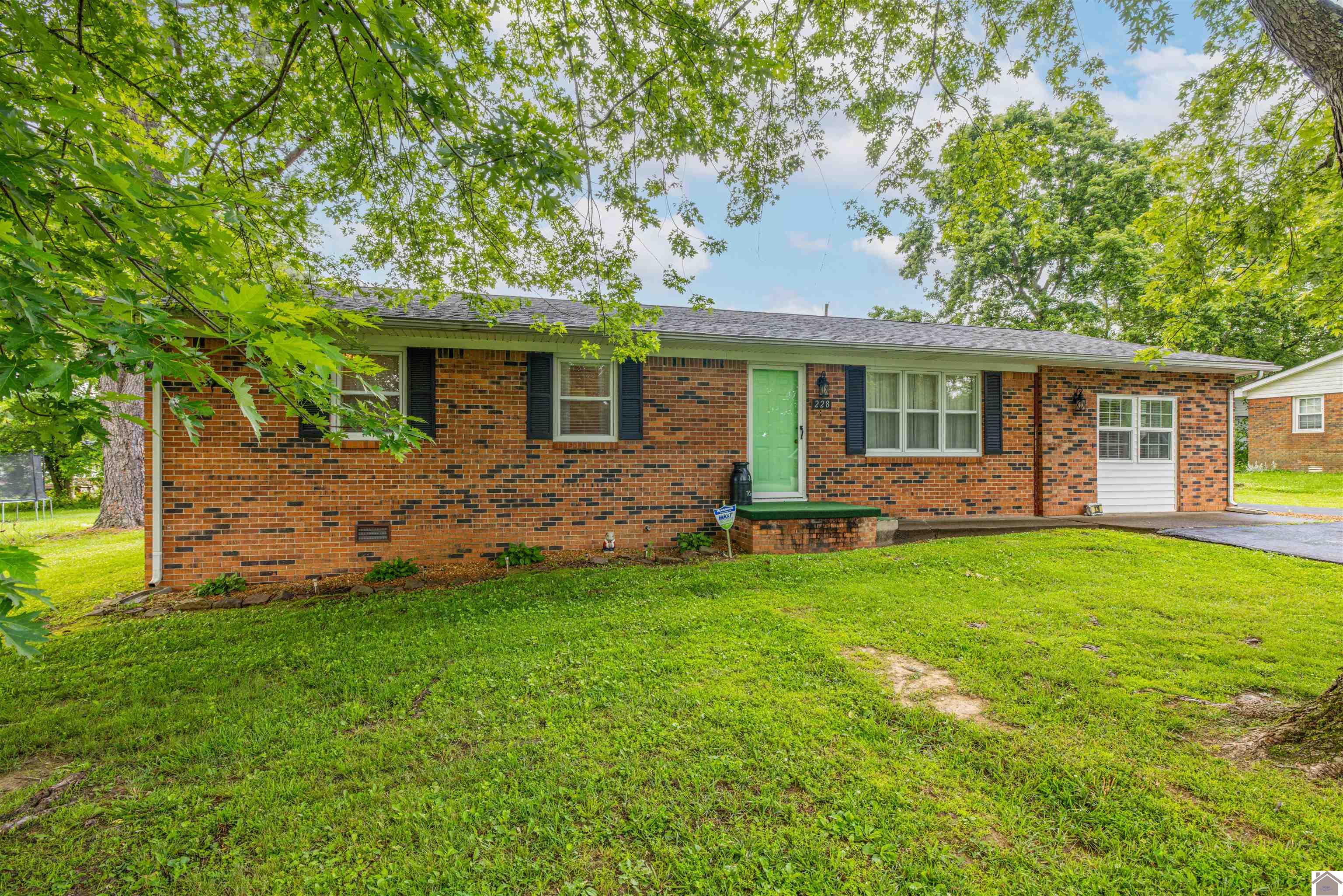 228 Country Dr.