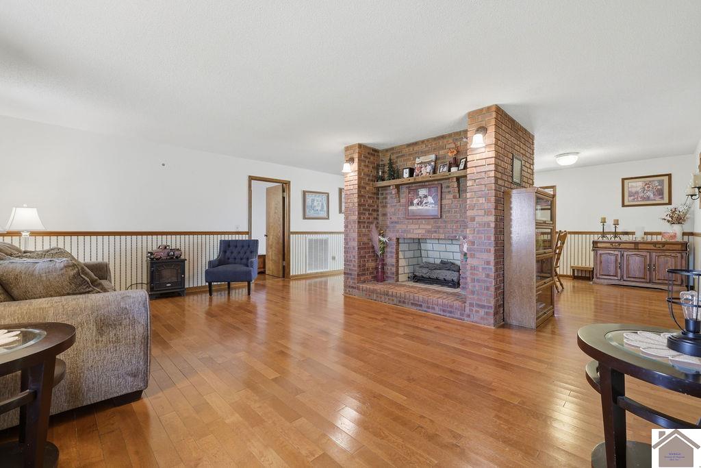 643 Beach Road