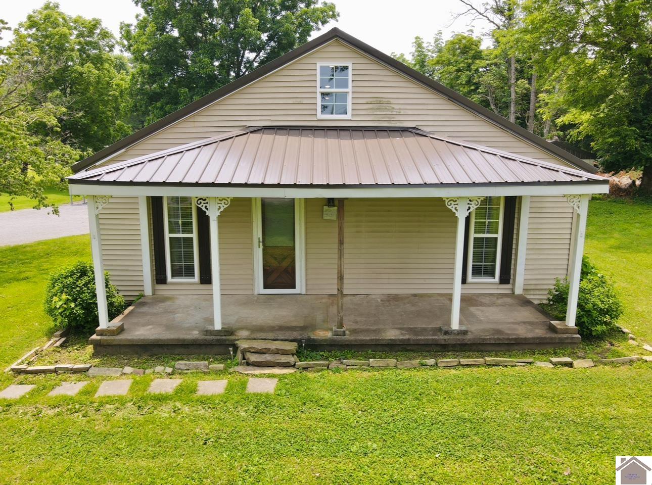 225 W Crider St