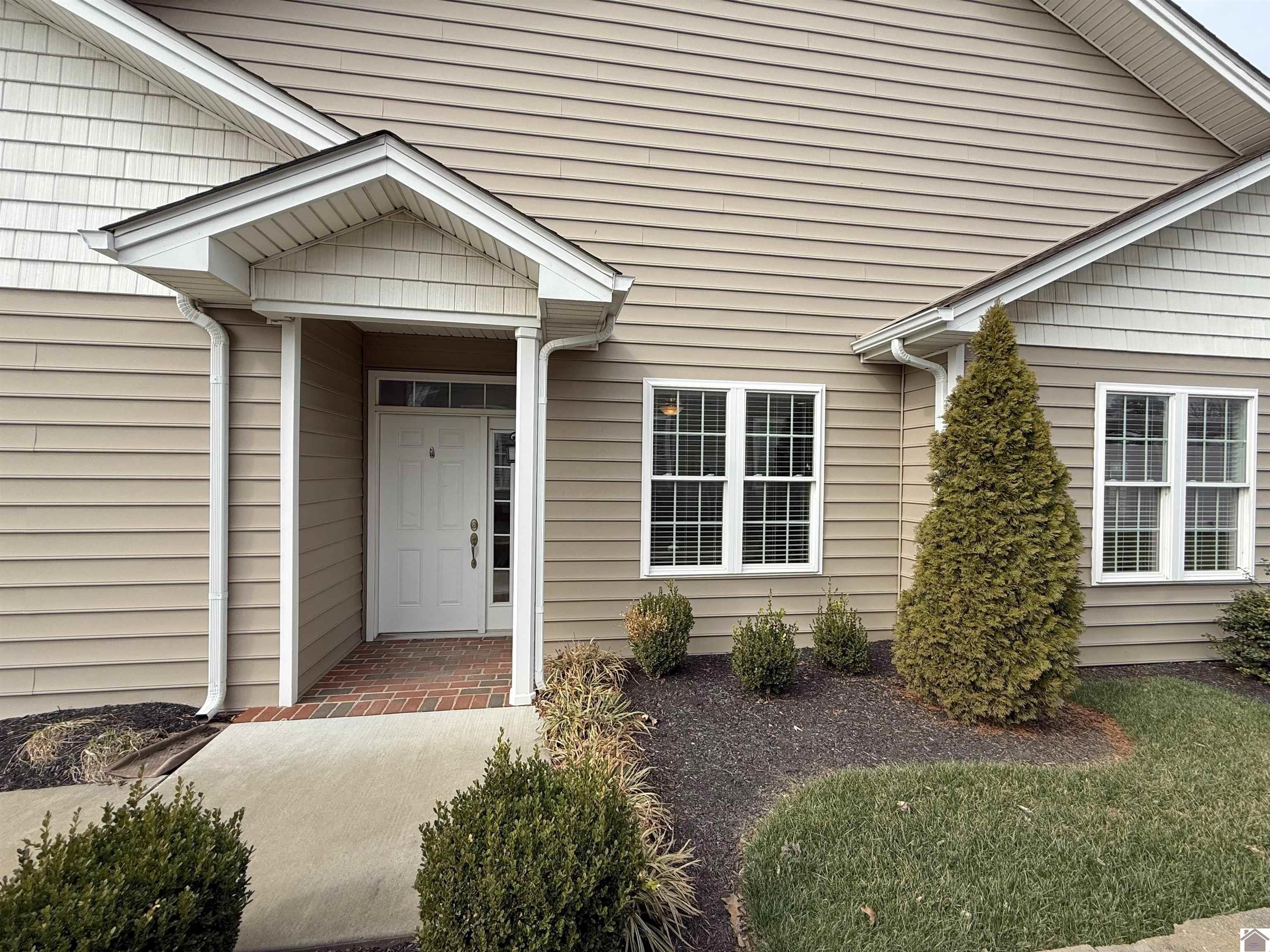 407 Villa Ridge Drive