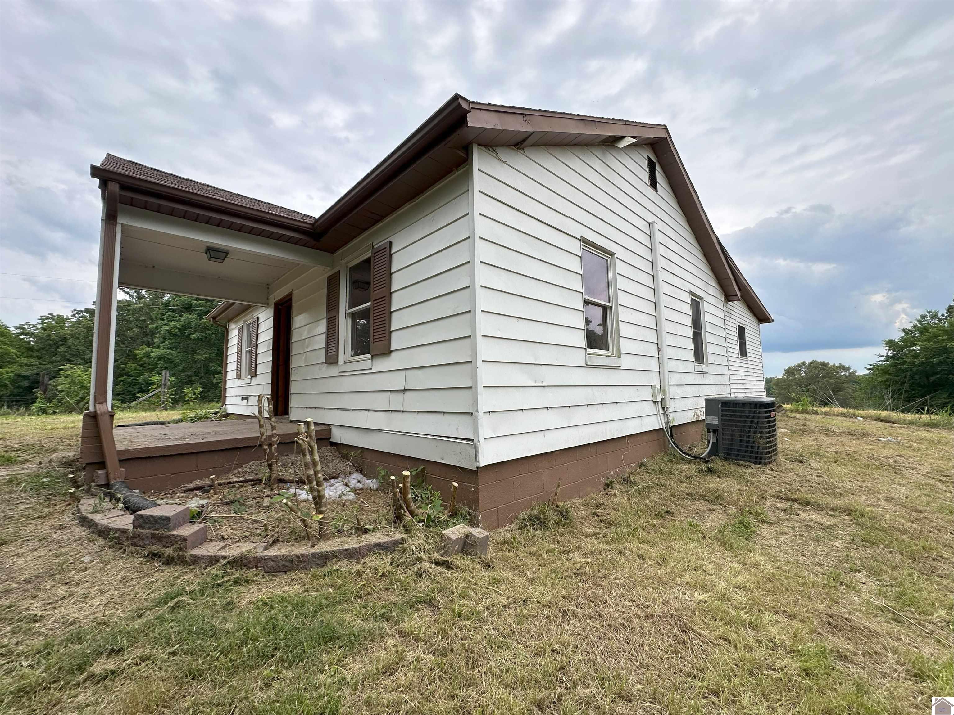 1251 Tater Rd