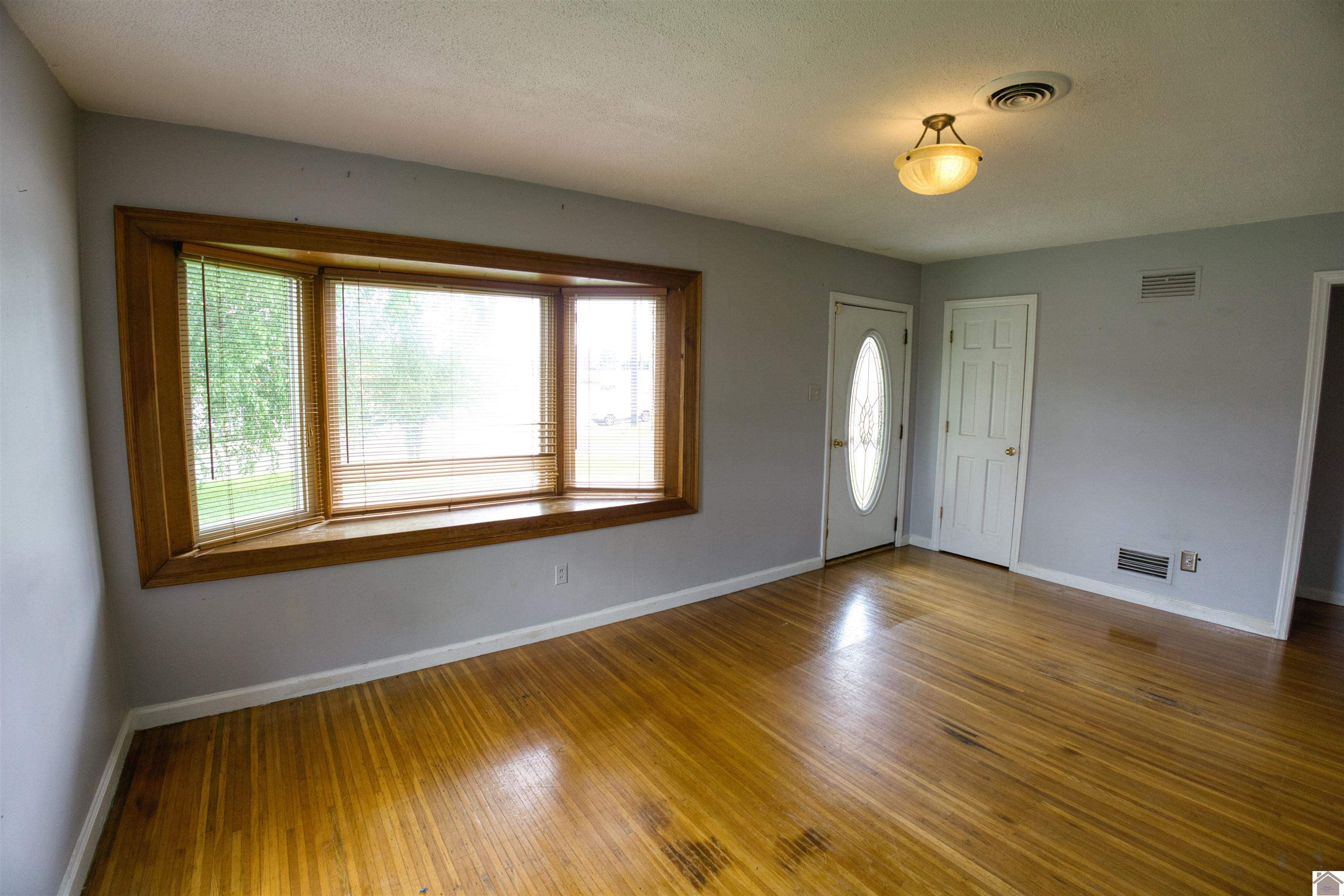 2327 Lone Oak Road