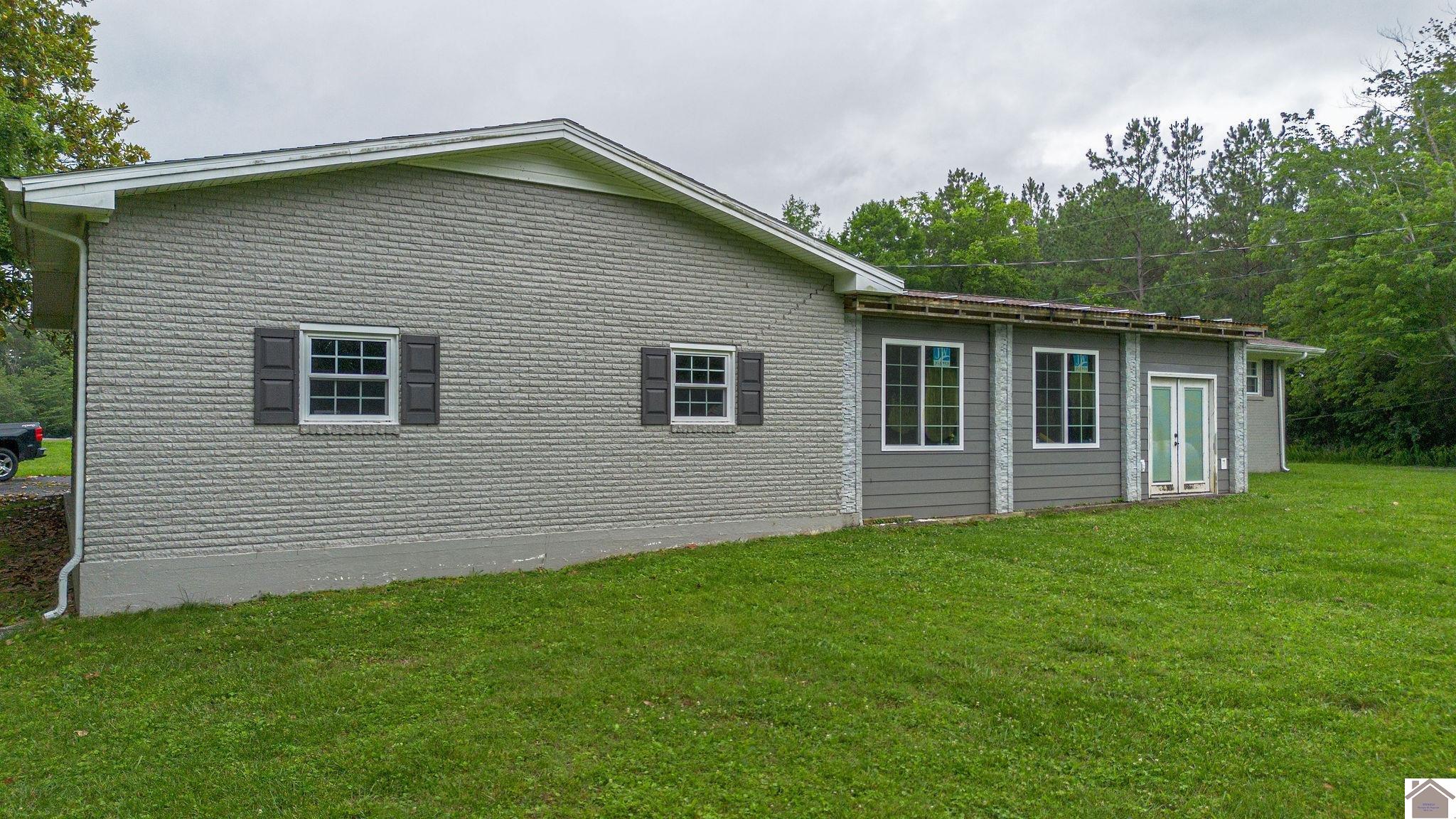 3561 Beal