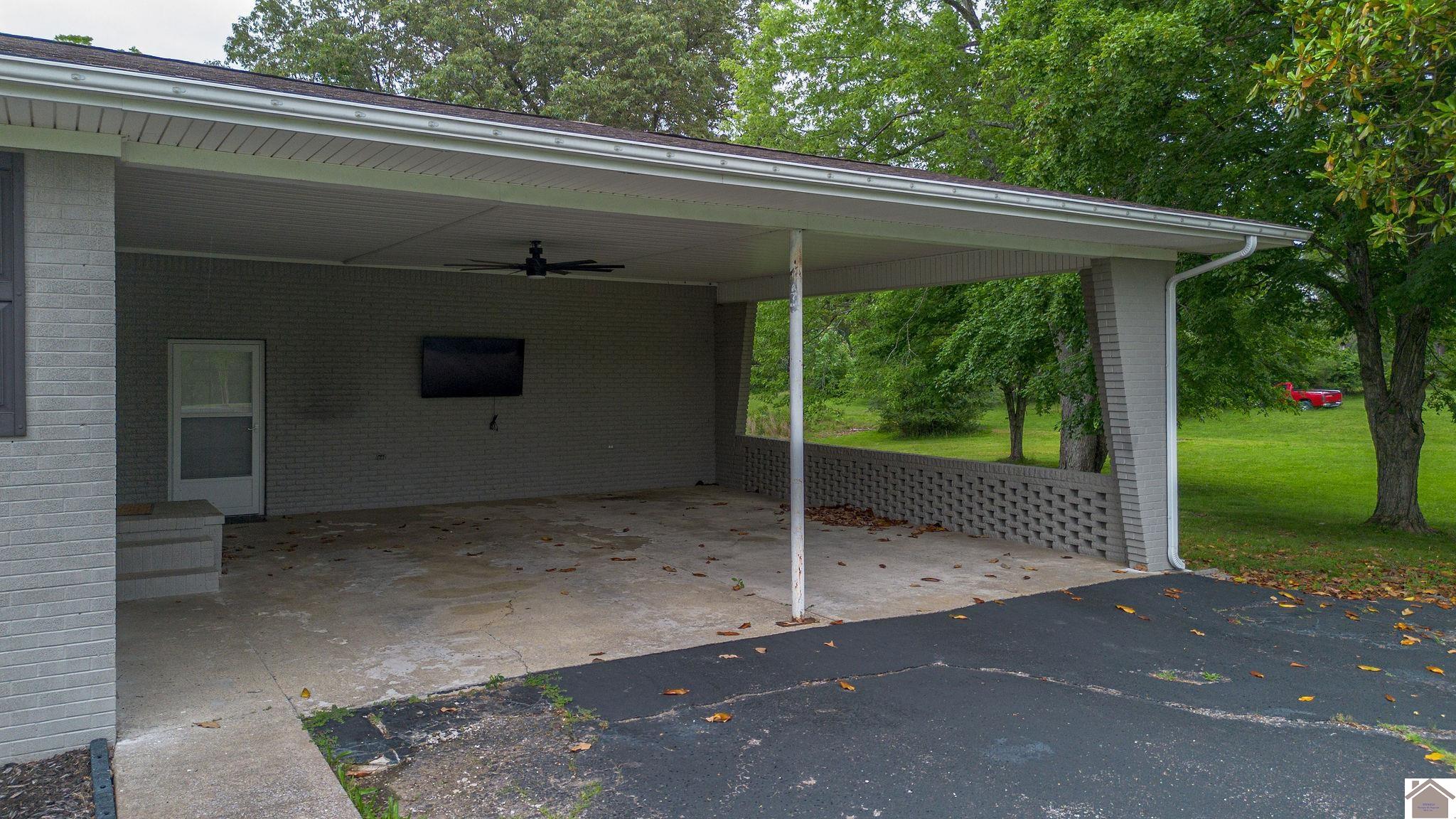 3561 Beal