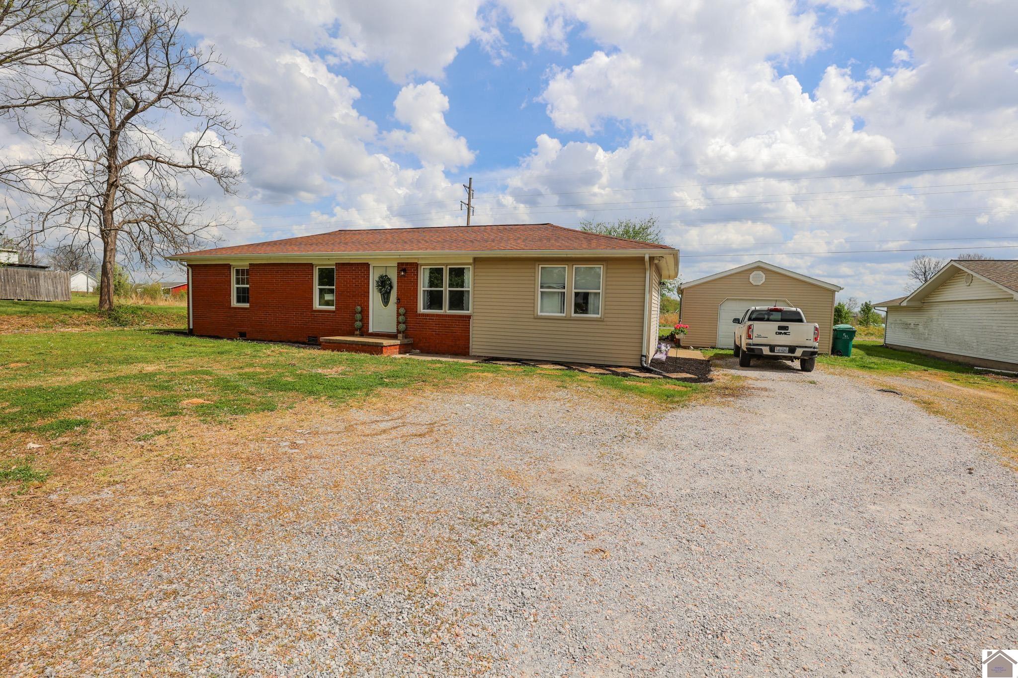 954 US Highway 60 W