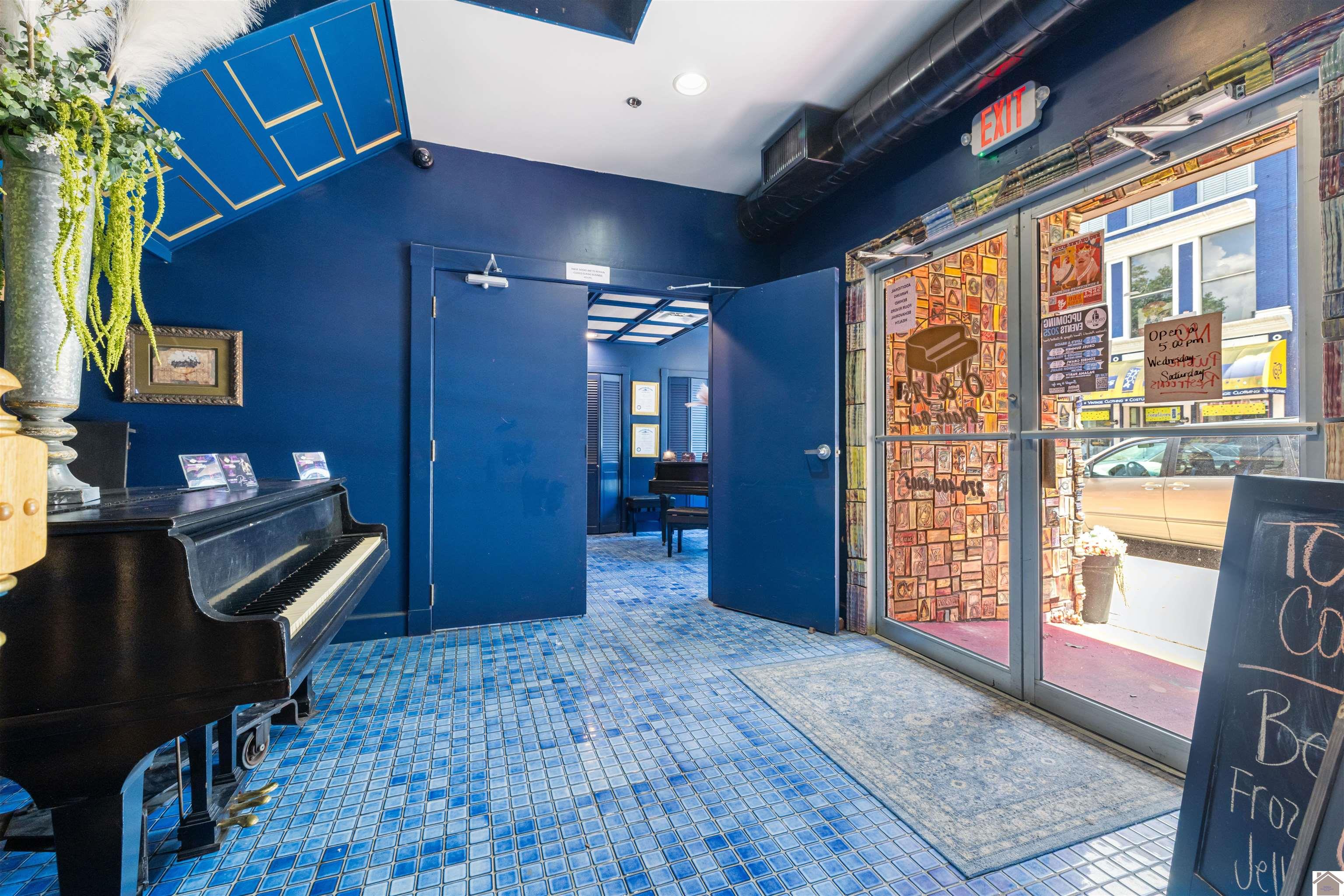 409 Broadway