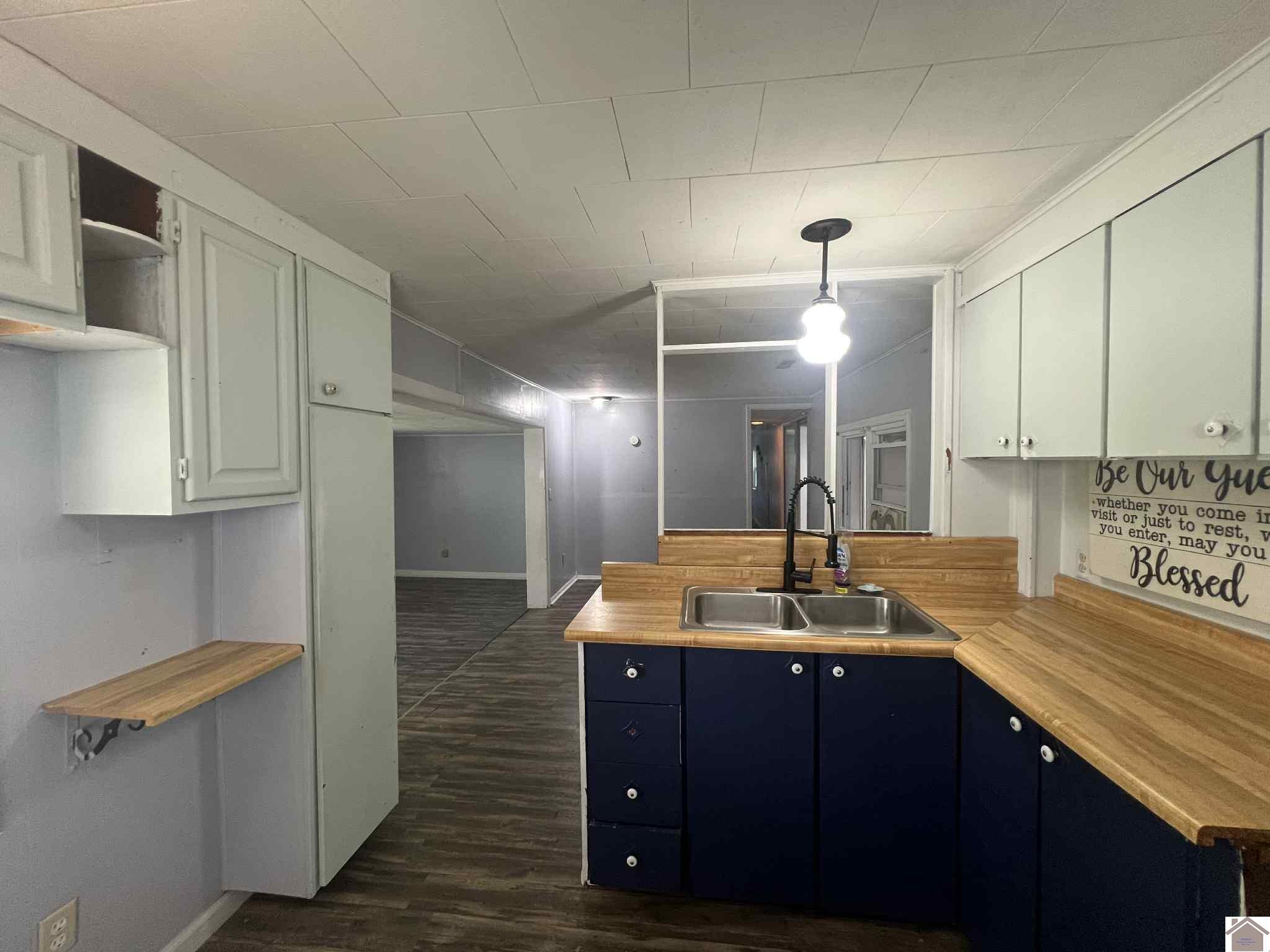 2237 Little Cypress Road