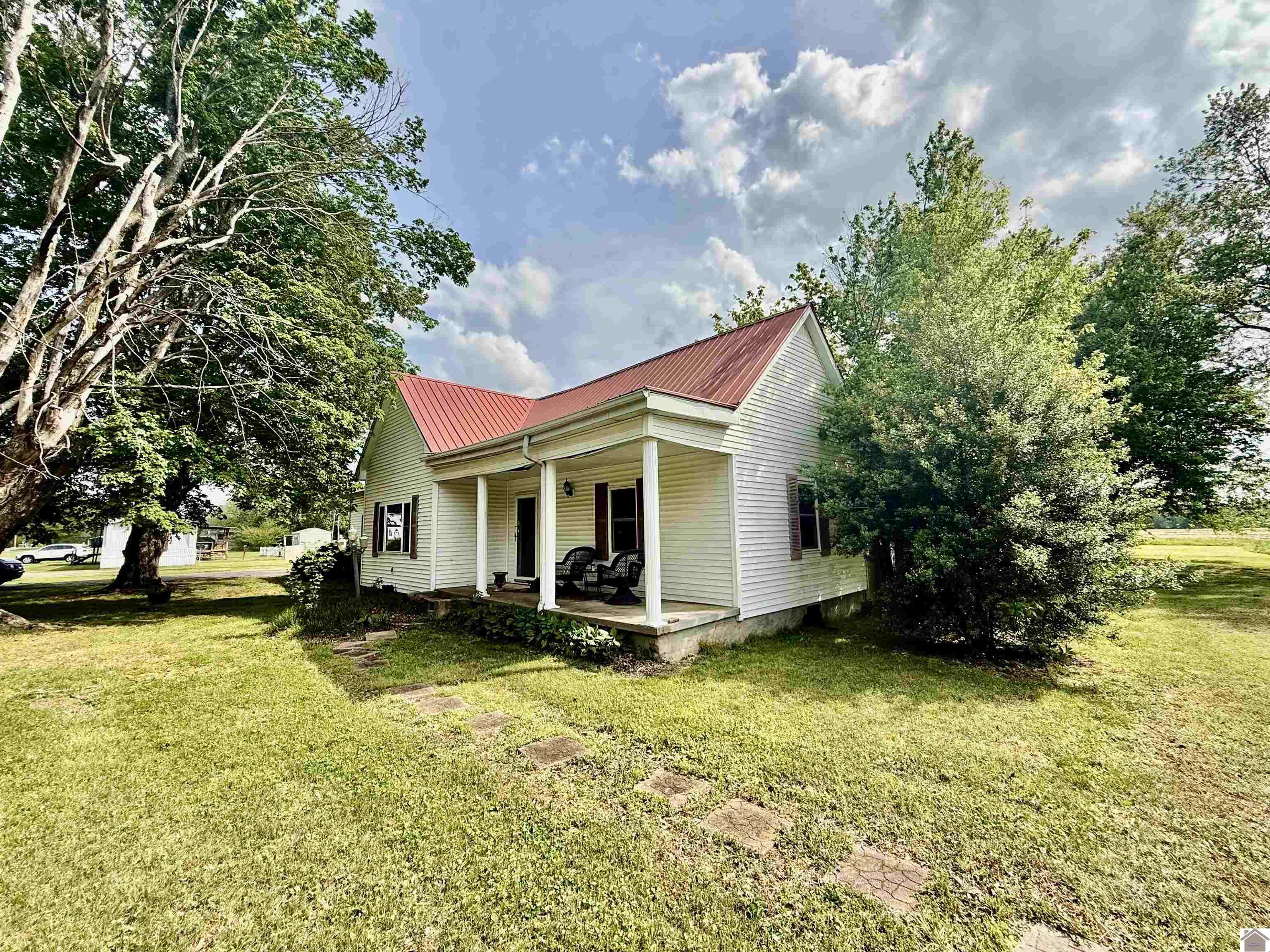 477 State Route 1748 E