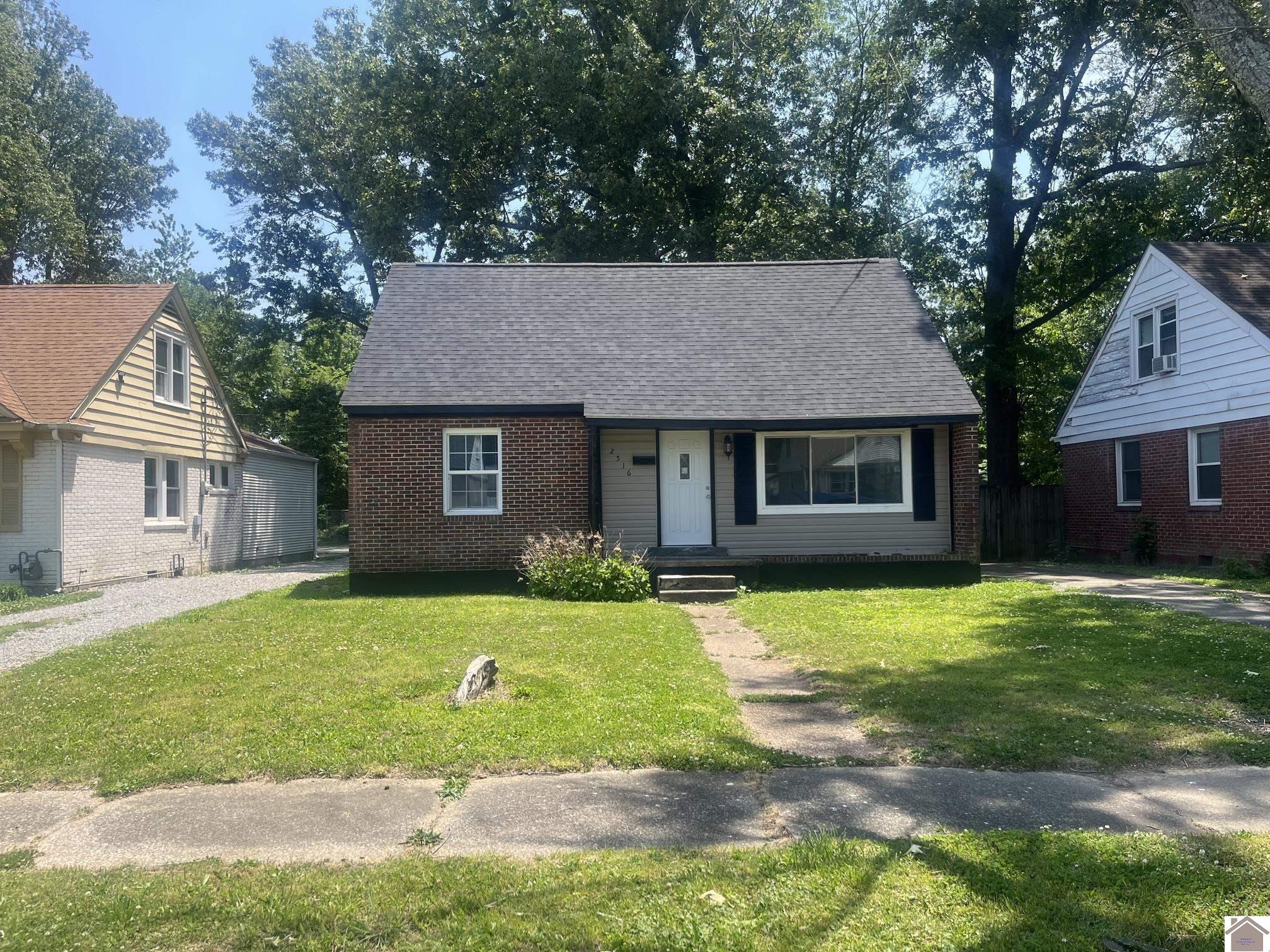 Photo 1 of 22 — 2516 Harrison St, Paducah, KY 42001