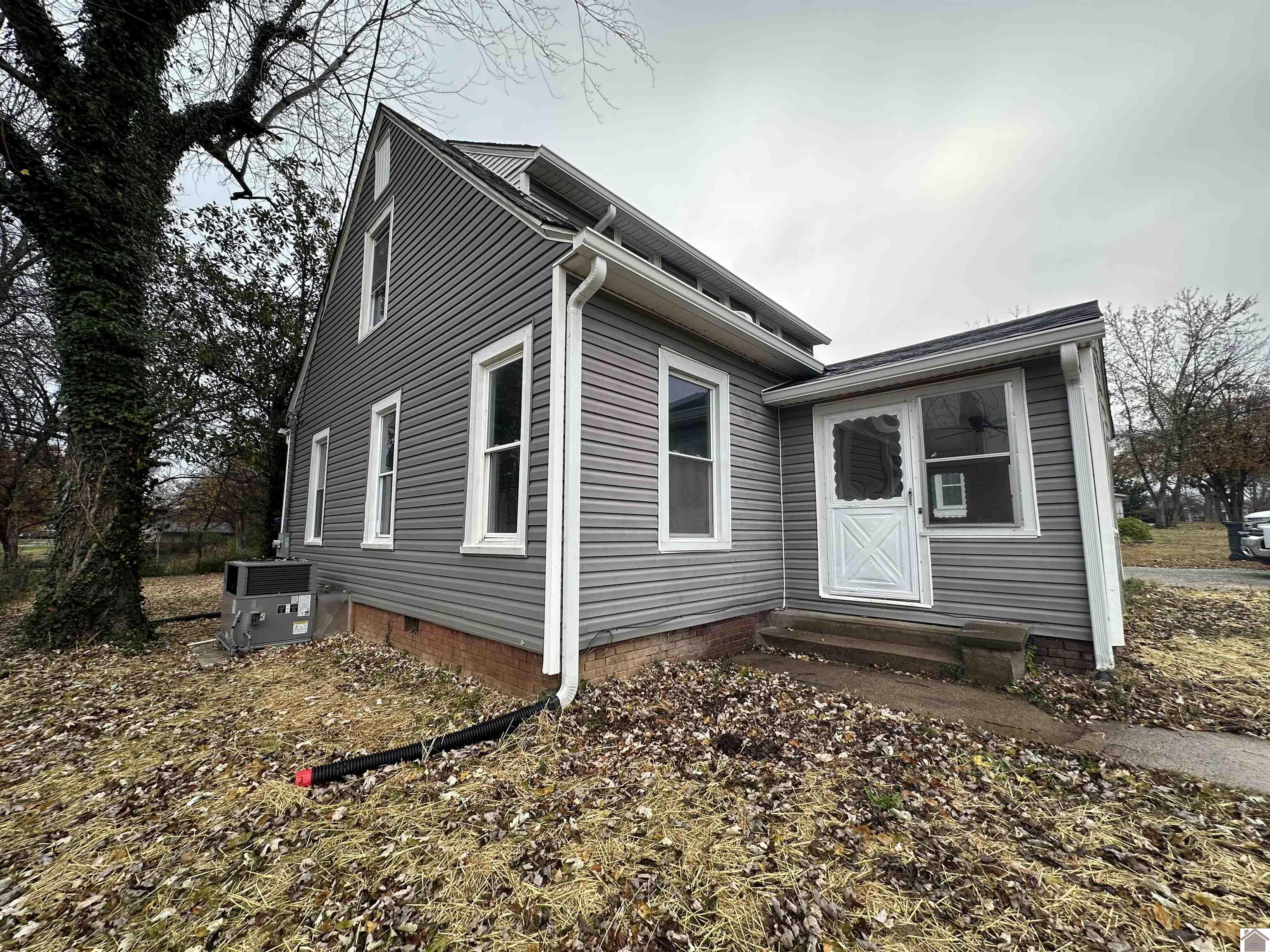 613 Madisonville Street