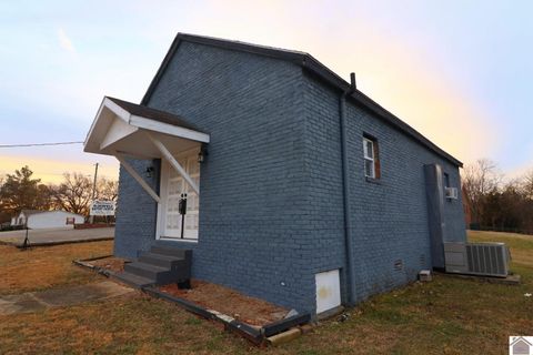 175 jefferson Cadiz KY 42211