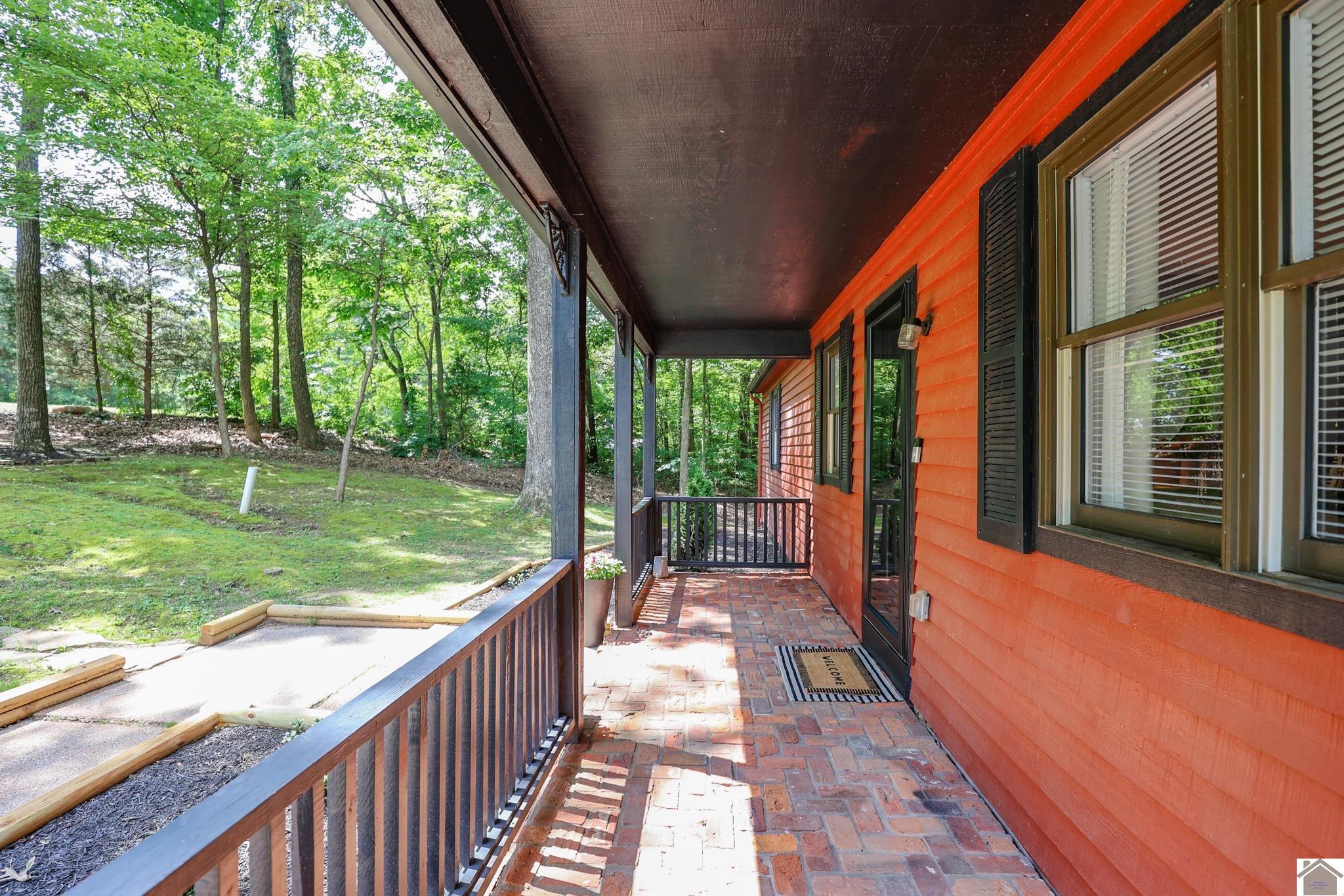 5153 Hendron Road