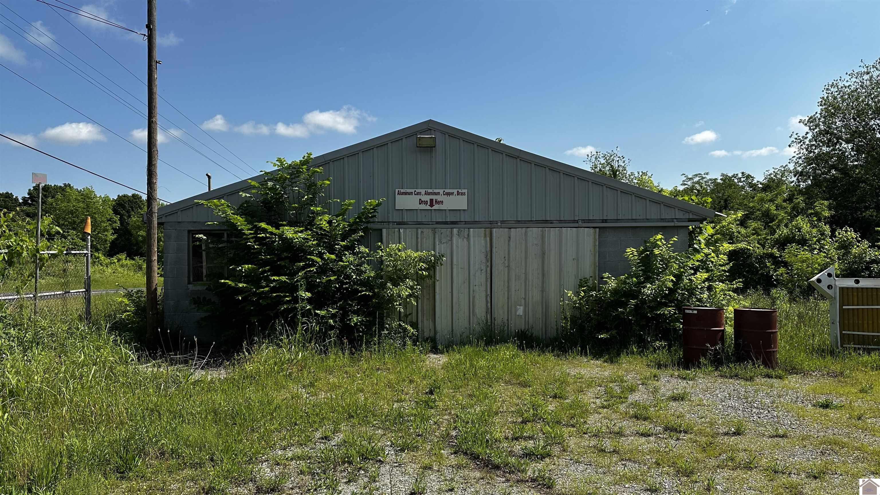 1055 US HWY 60E