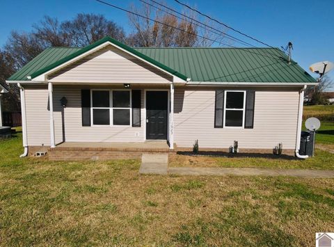 1623 Hannibal Dr Oak Grove KY 42262