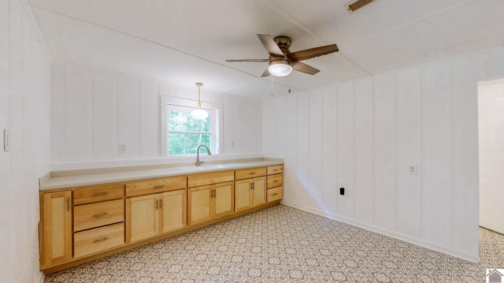 1410 Kline Trail