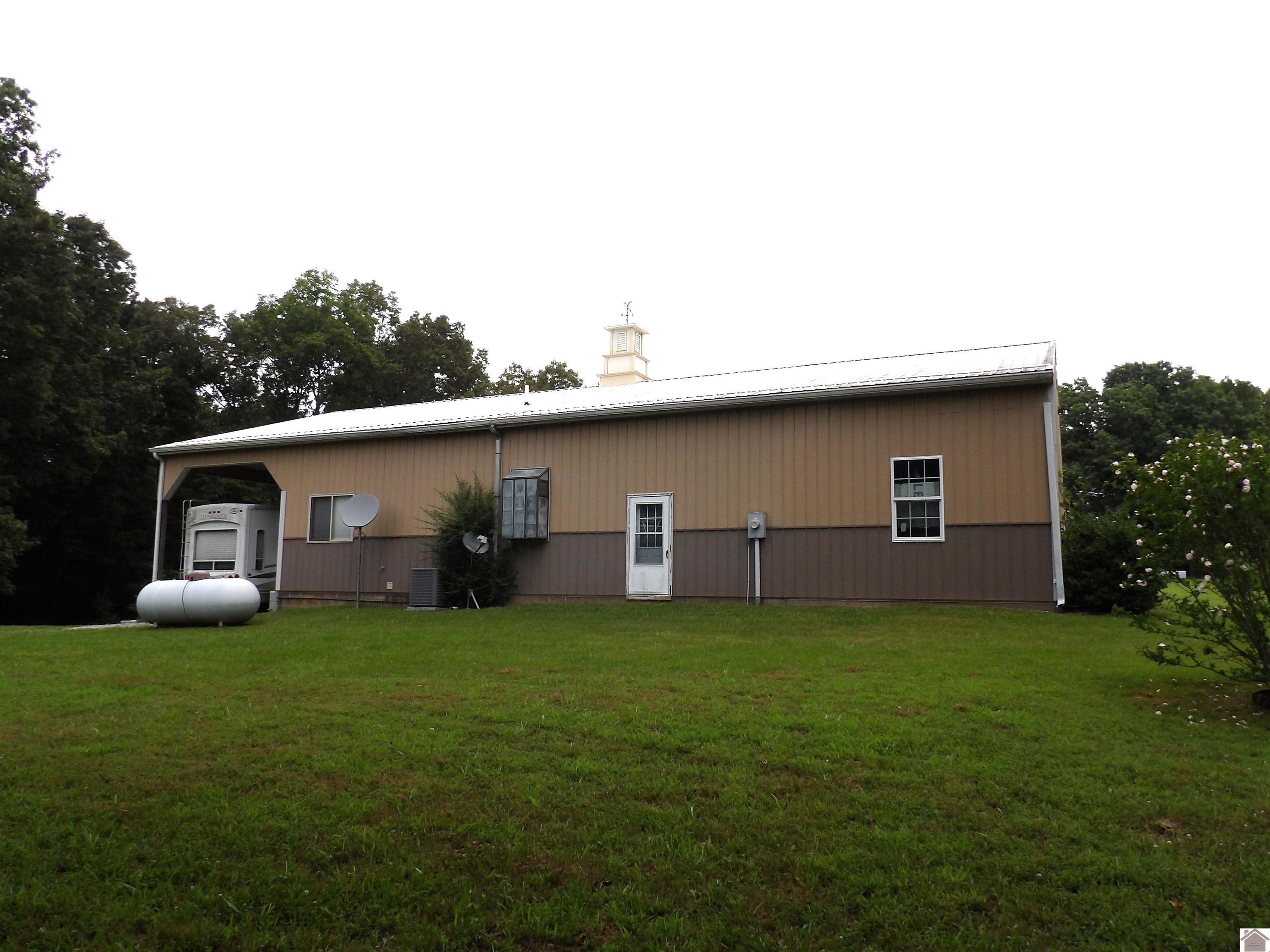 907 State Route 819 N