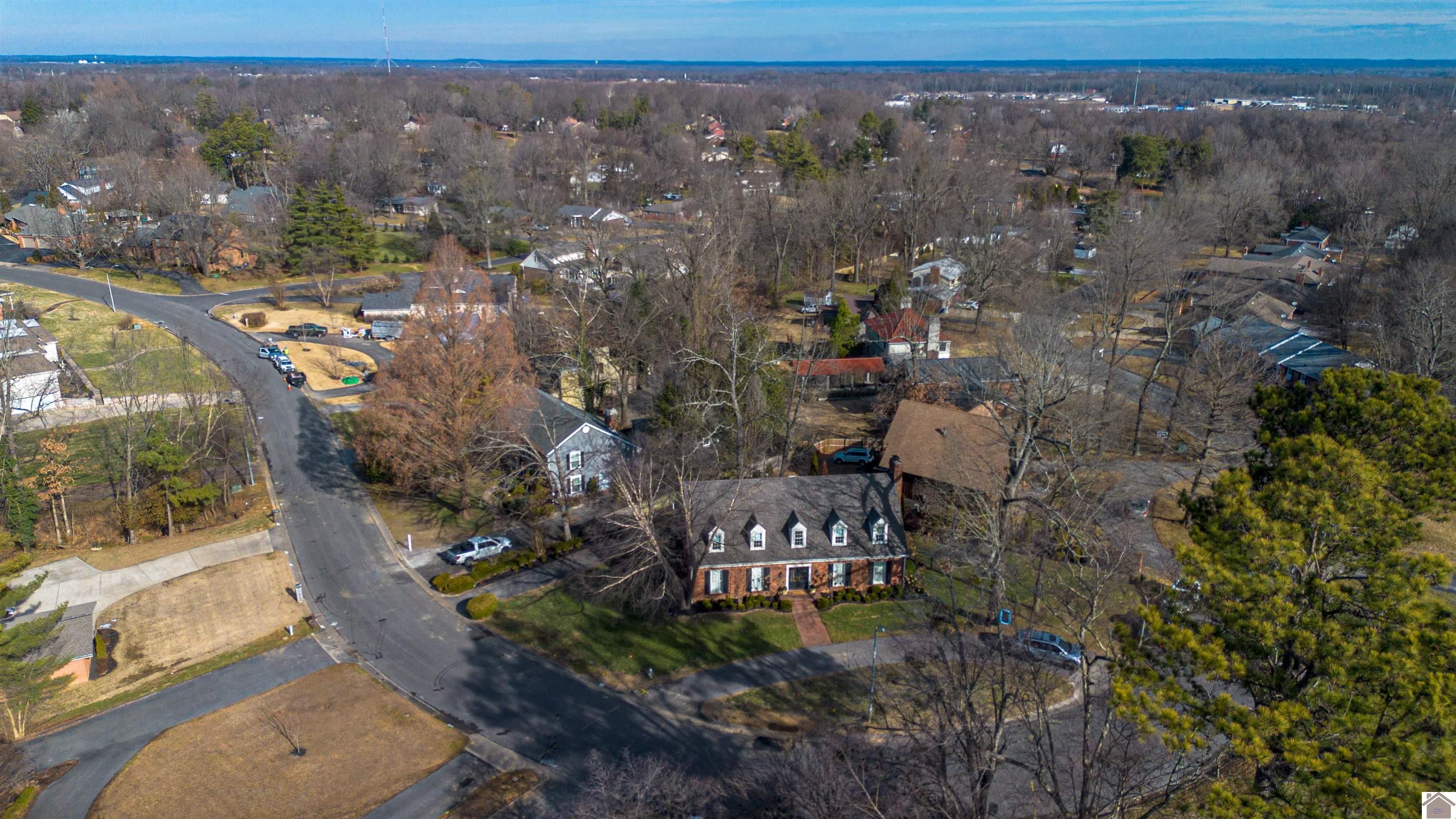 1101 Robinwood Drive