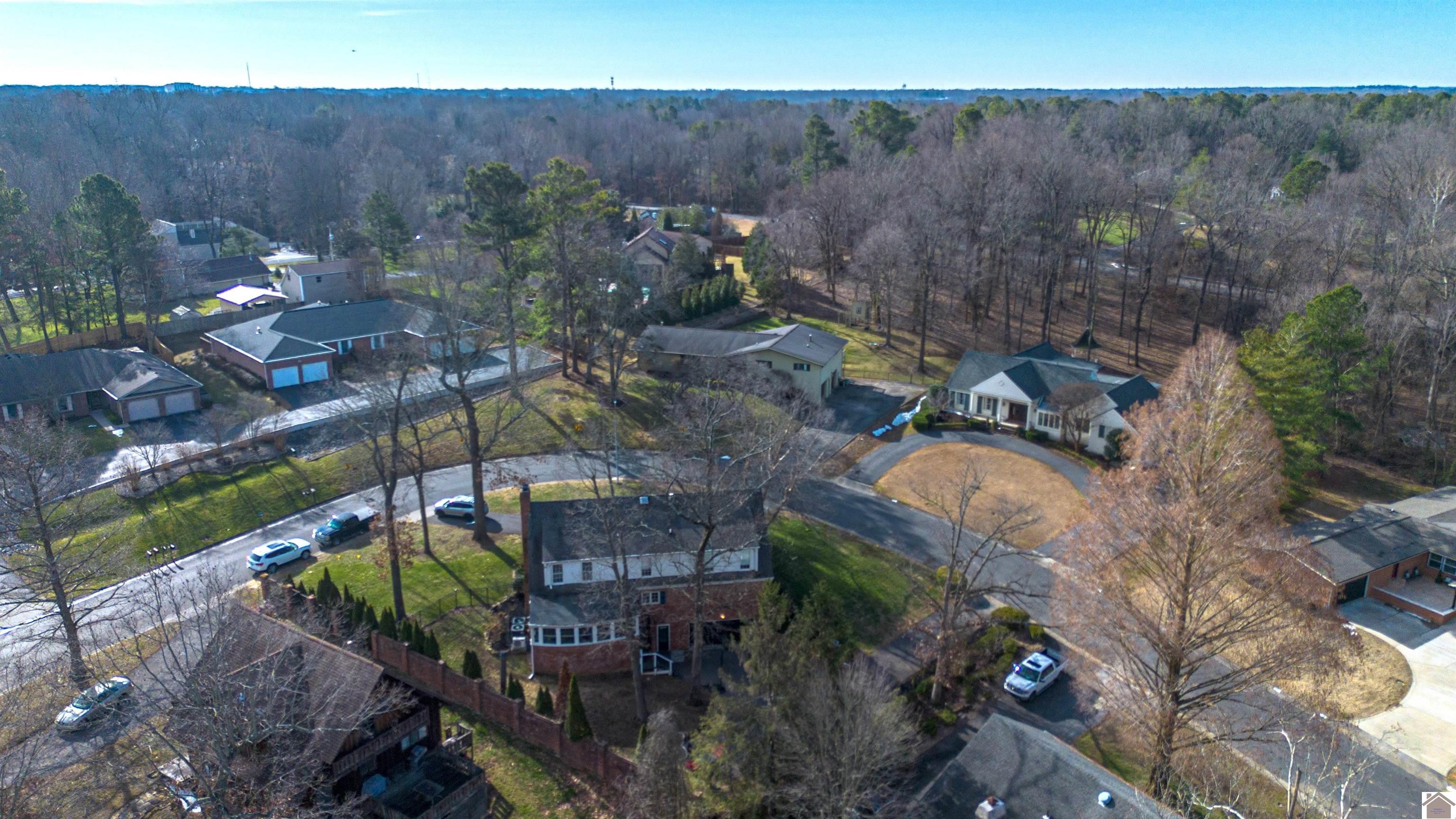 1101 Robinwood Drive