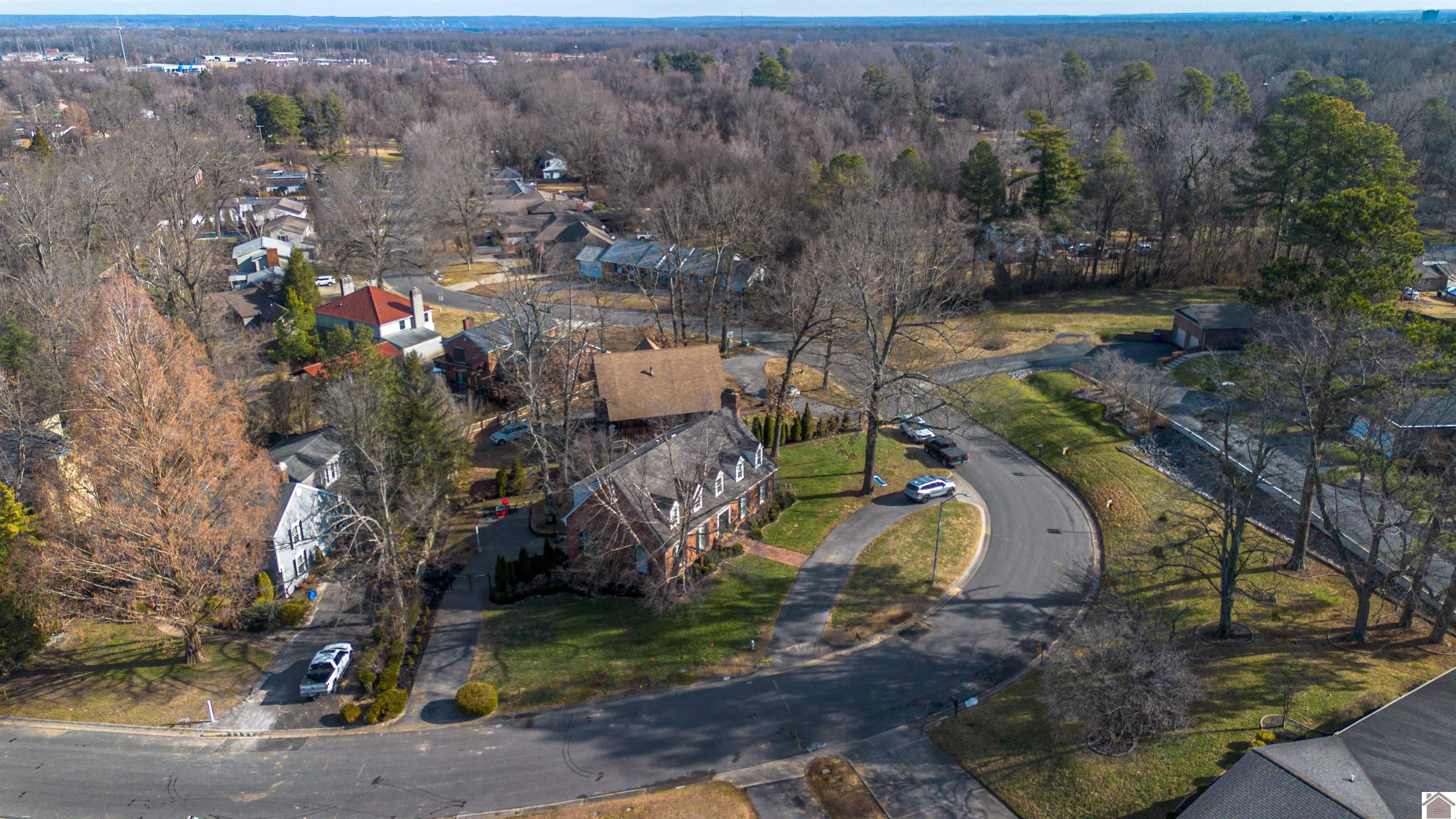 1101 Robinwood Drive