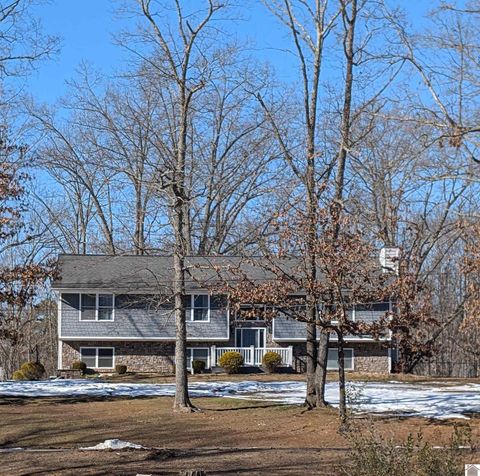 206 Christopher Drive Cadiz KY 42211