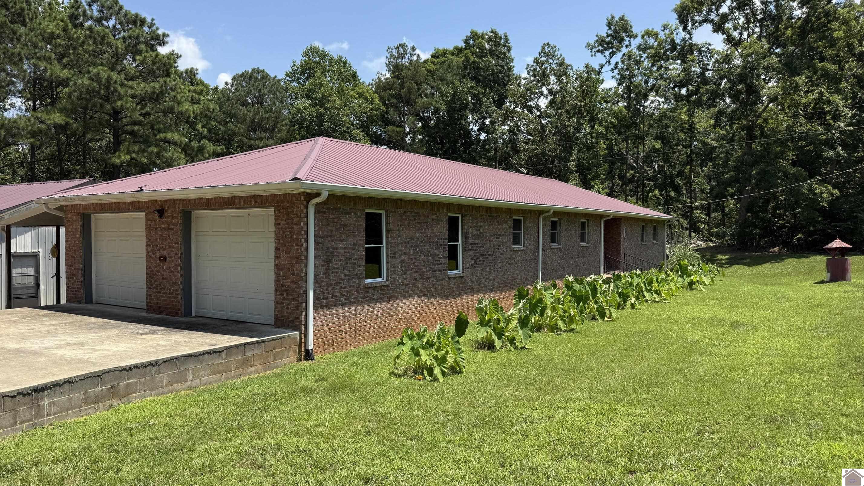 Photo 1 of 40 — 144 Hesley Dr., New Concord, KY 42076