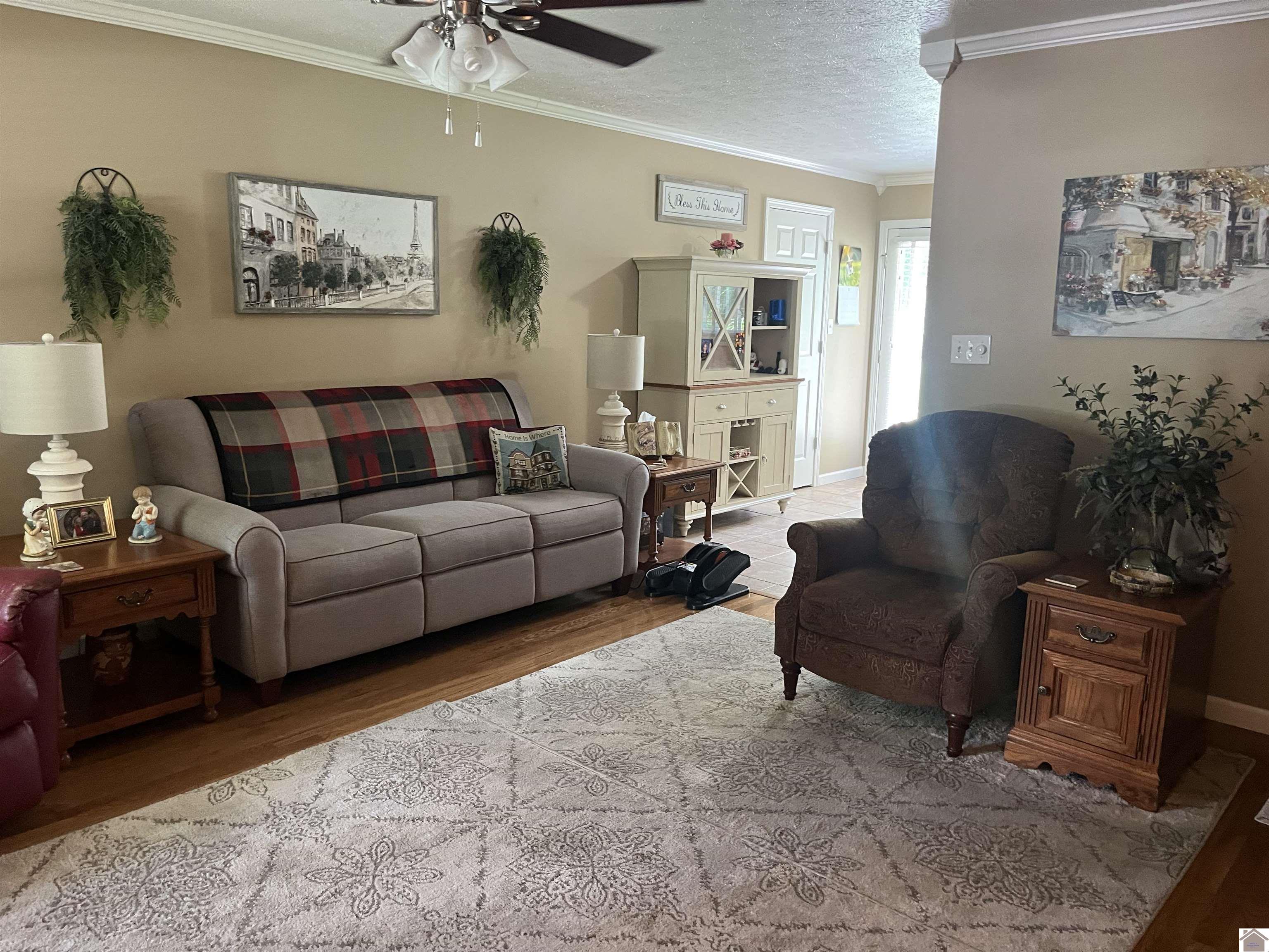 435 Thorndale