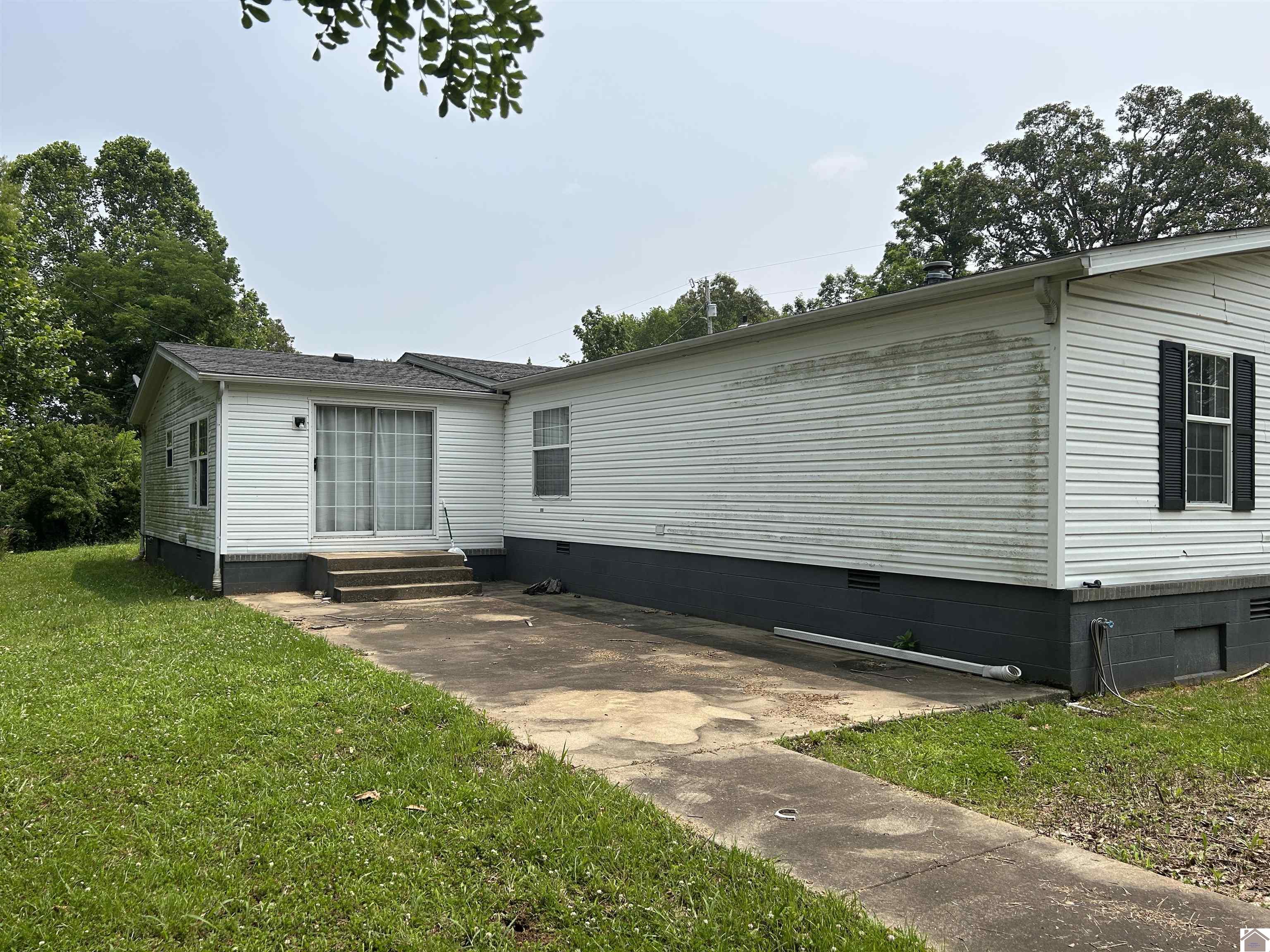 142 FRANKFORT RD