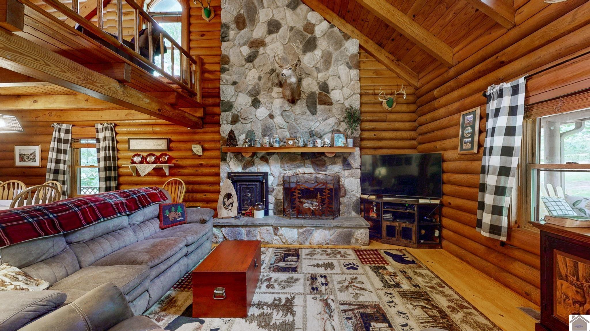 956 Autumn Lane